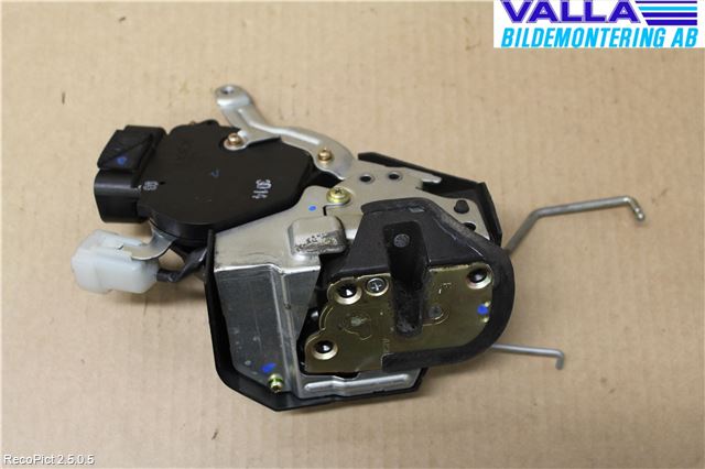 Toyota RAV 4 00-06 Låskista Baklucka