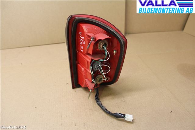 Toyota RAV 4 00-06 Bakljus Vänster