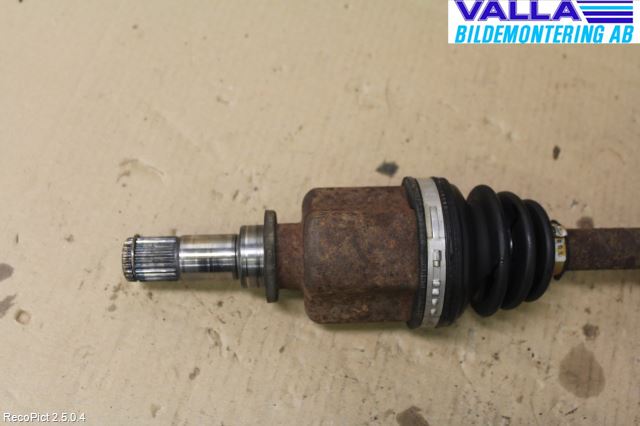 Mazda 3 I 03-06 Drivaxel Fram Vänster