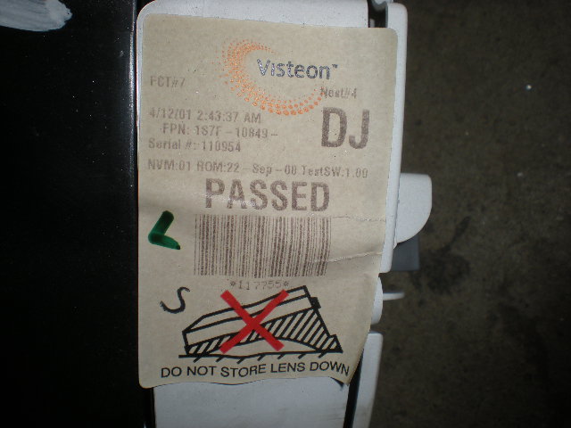 Ford MONDEO     01-06 Instrument Komb