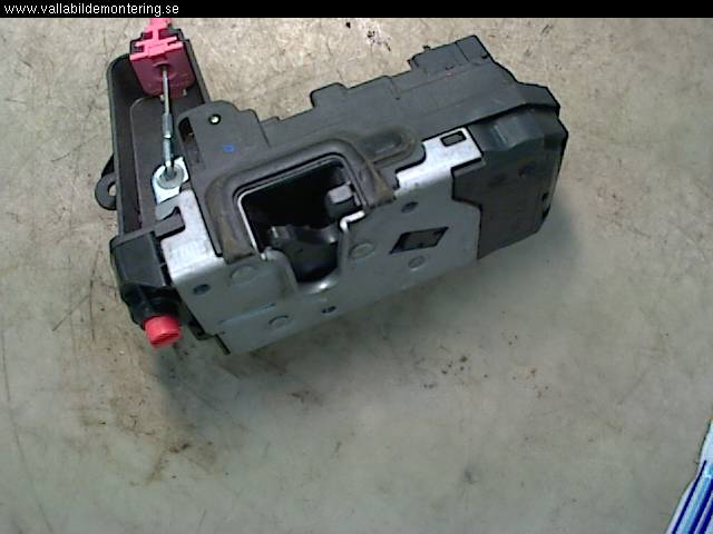 Opel ZAFIRA B 06-14 Låskista-Dörrlås