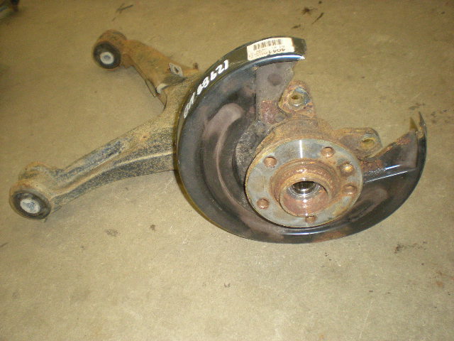 Volkswagen VW TRANSP/CARAVELLE (T5) 04-15 Bärarm Bak Vänster