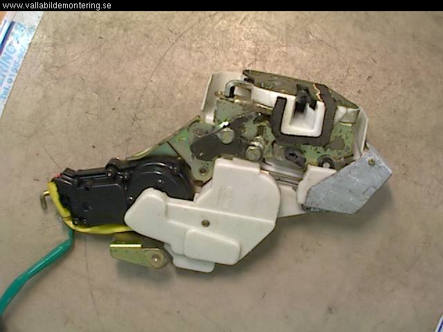 Opel AGILA A 01-07 Låskista-Dörrlås