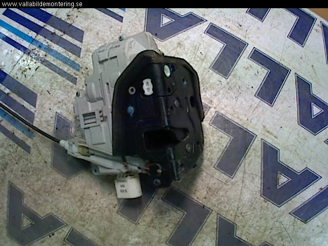 Audi A4/S4 05-07 Låskista-Dörrlås