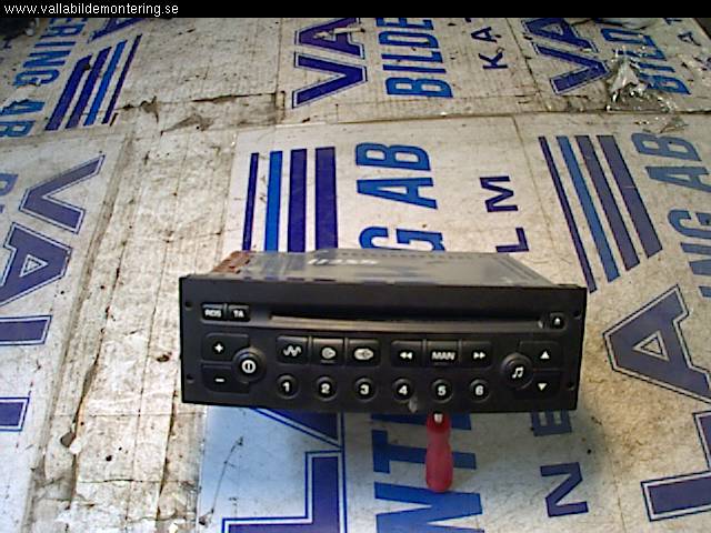 Peugeot 307     01-05 Cd Radio - Multimediapanel