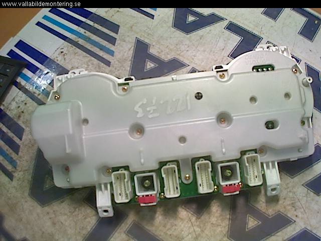 Toyota RAV 4 00-06 Instrument Komb