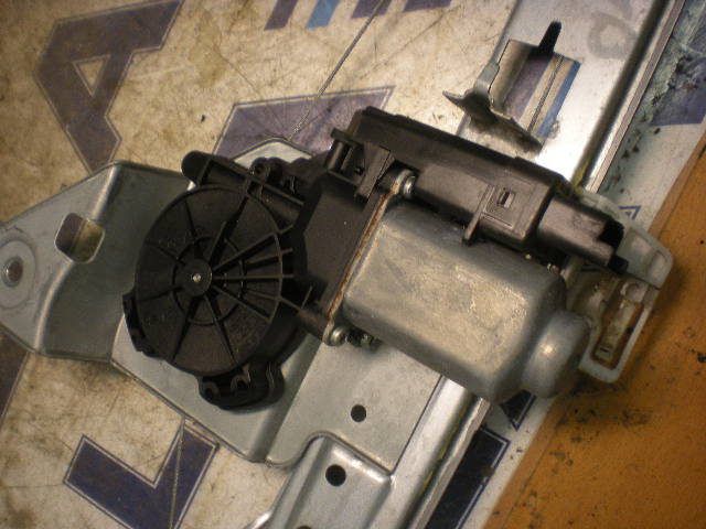 Renault MÉGANE II  06-08 Fönsterhiss El Kompl