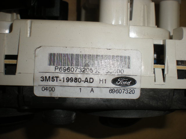 Ford FOCUS     04-07 Ac Styrenhet Ac Manöveren