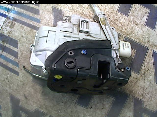 Audi A4/S4 05-07 Låskista-Dörrlås