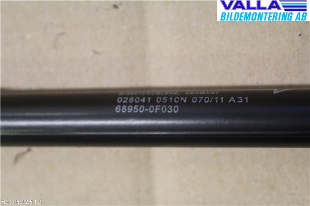 Toyota VERSO 09-18 Gasfjäder Baklucka