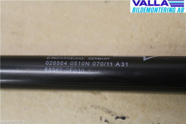 Toyota VERSO 09-18 Gasfjäder Baklucka