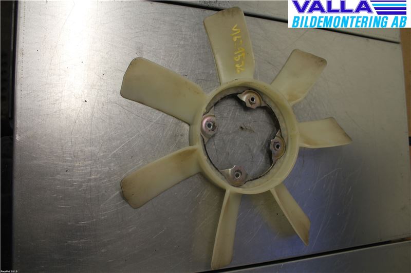 Nissan NAVARA 05-16 Kylfläkt-Vinge