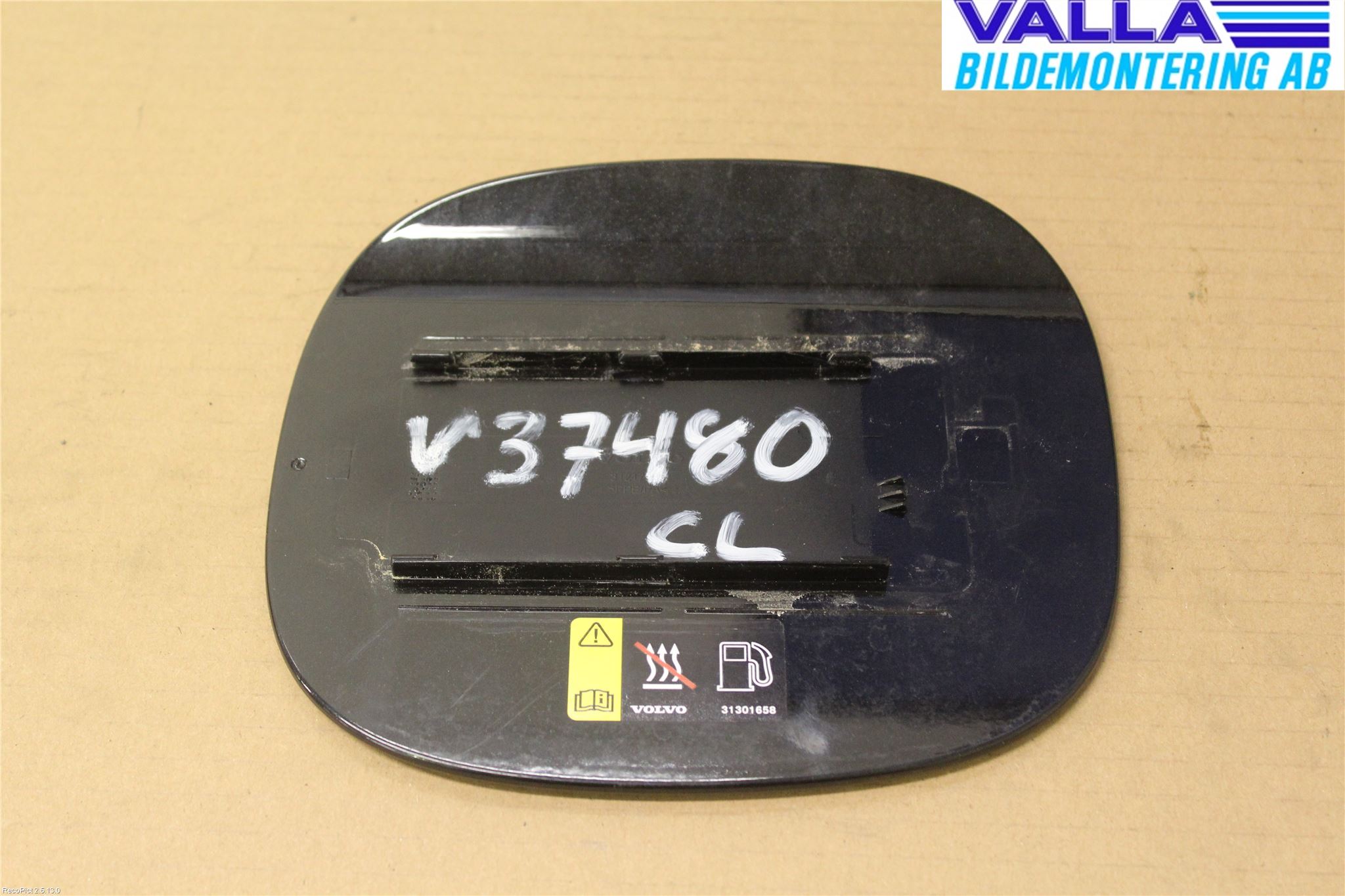 Volvo V60 14-18 Tanklucka