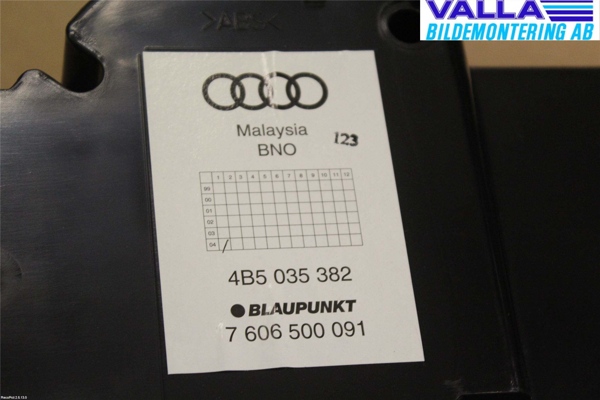 Audi A6/S6     97-05 Högtalare