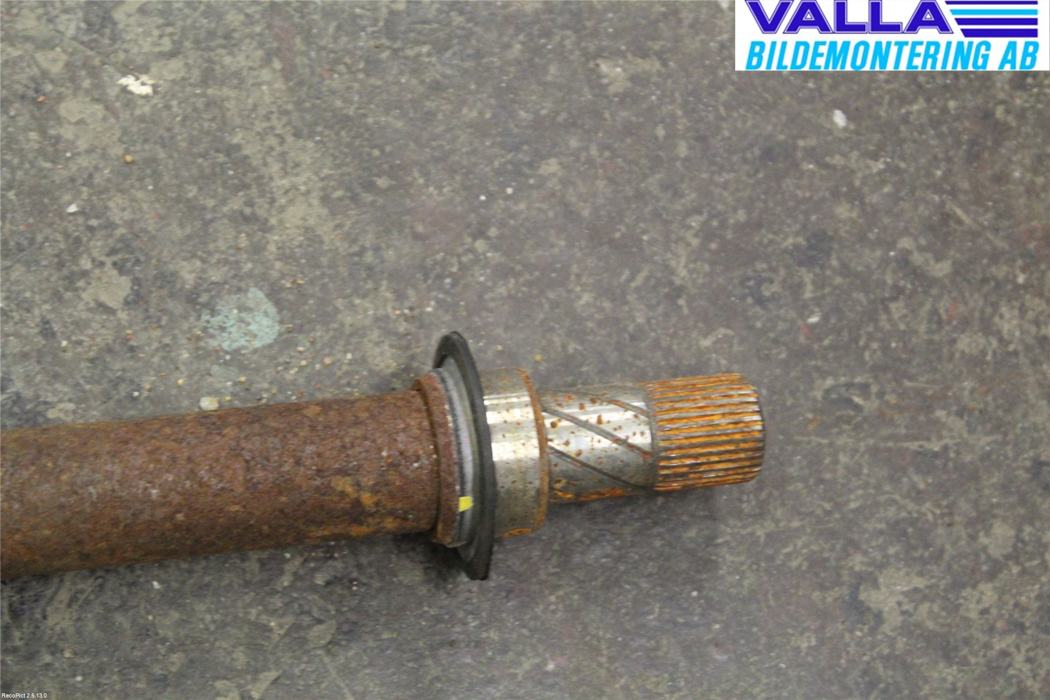 Renault CAPTUR 13-19 Drivaxel Fram Höger