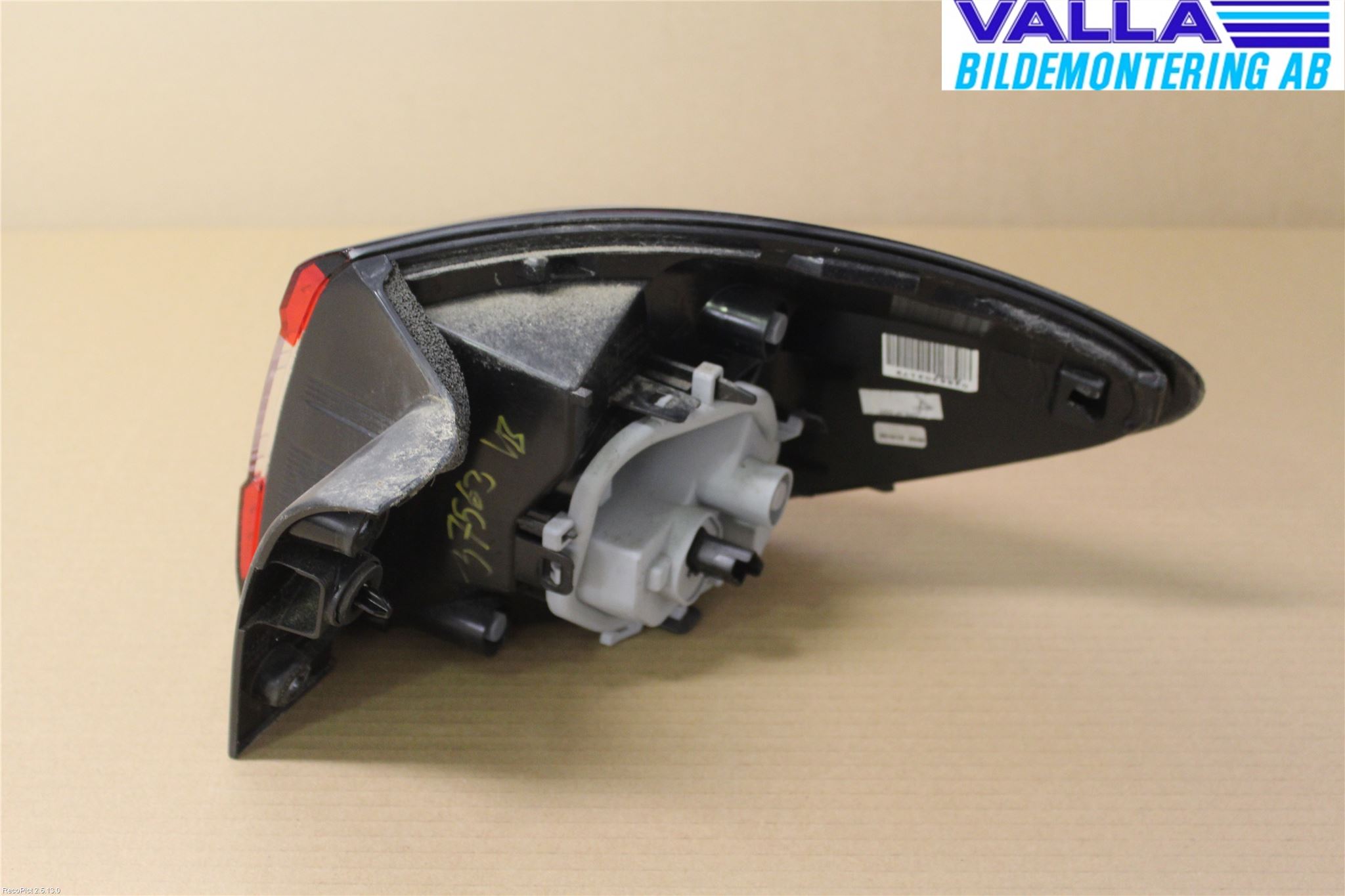 Renault CAPTUR 13-19 Bakljus Vänster