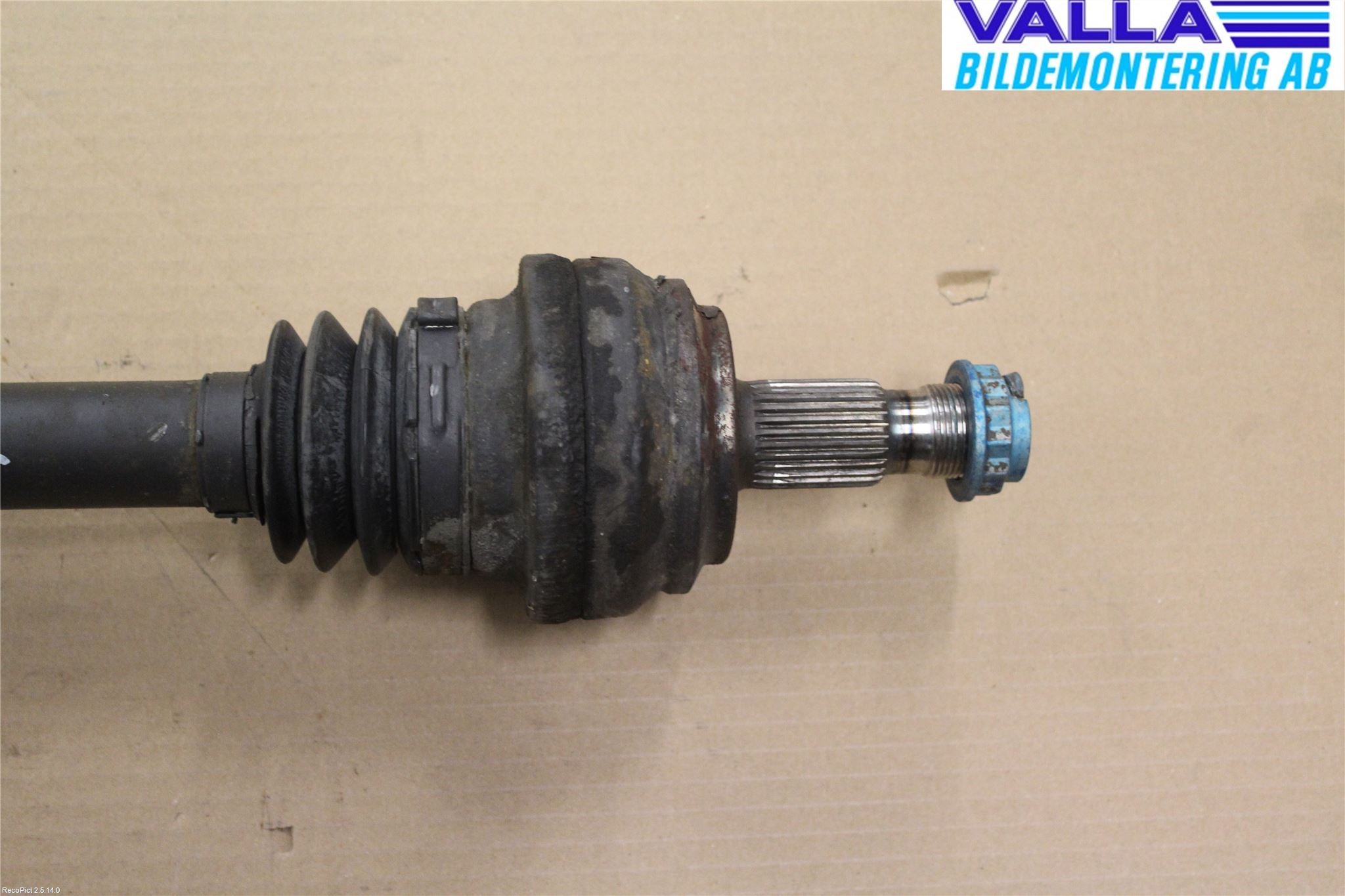 Mercedes-Benz MB C-KLASS (W205) 14-21 Drivaxel Bak Höger