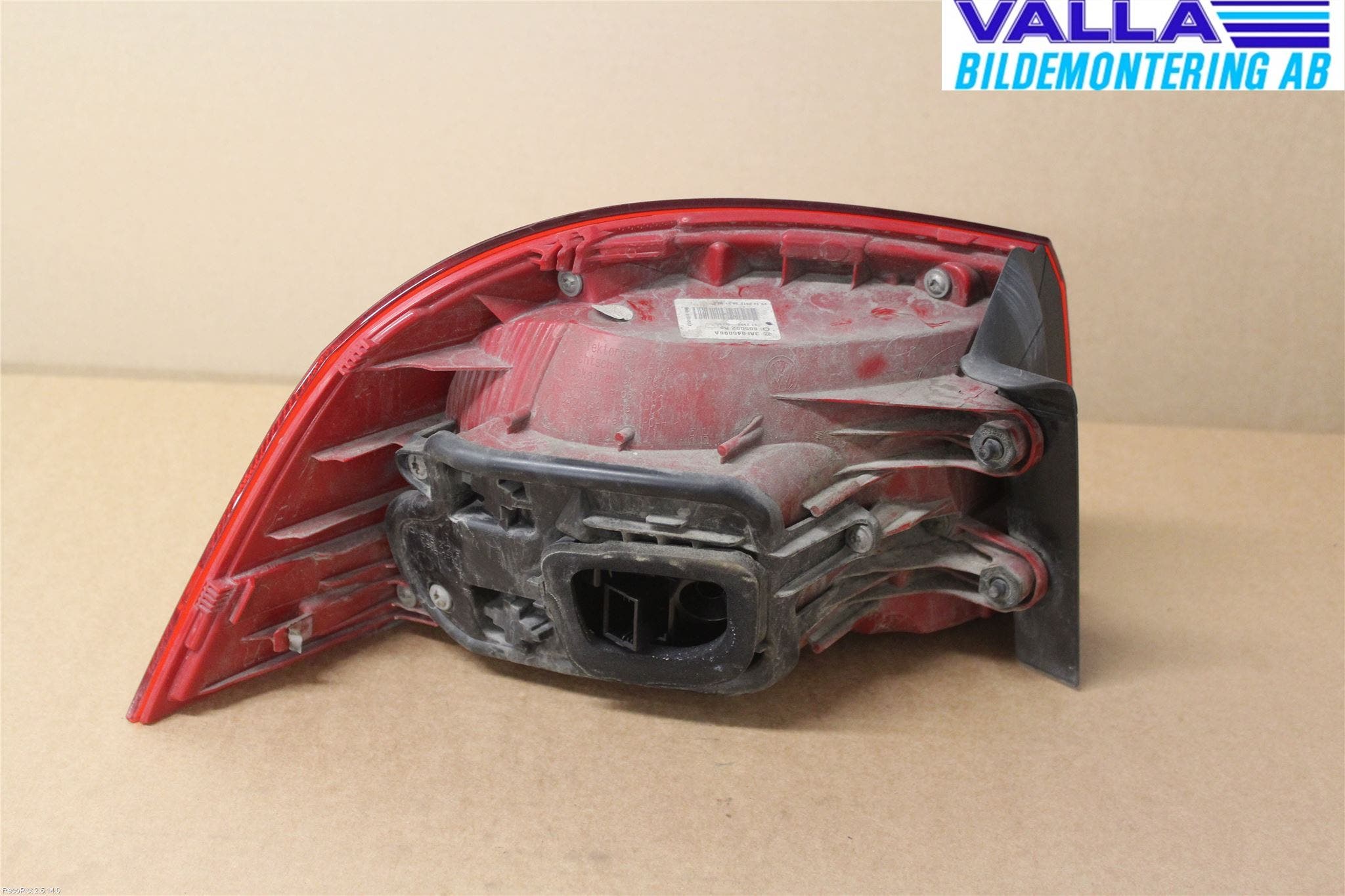 Volkswagen VW PASSAT 11-14 Bakljus Höger