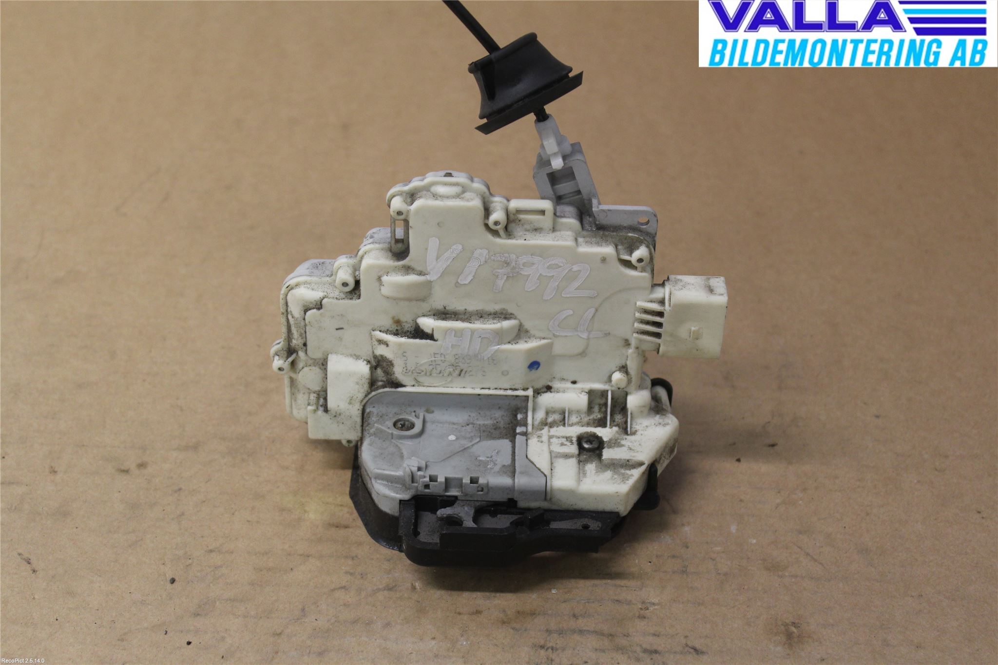 Audi A6/S6     05-11 Låskista-Dörrlås