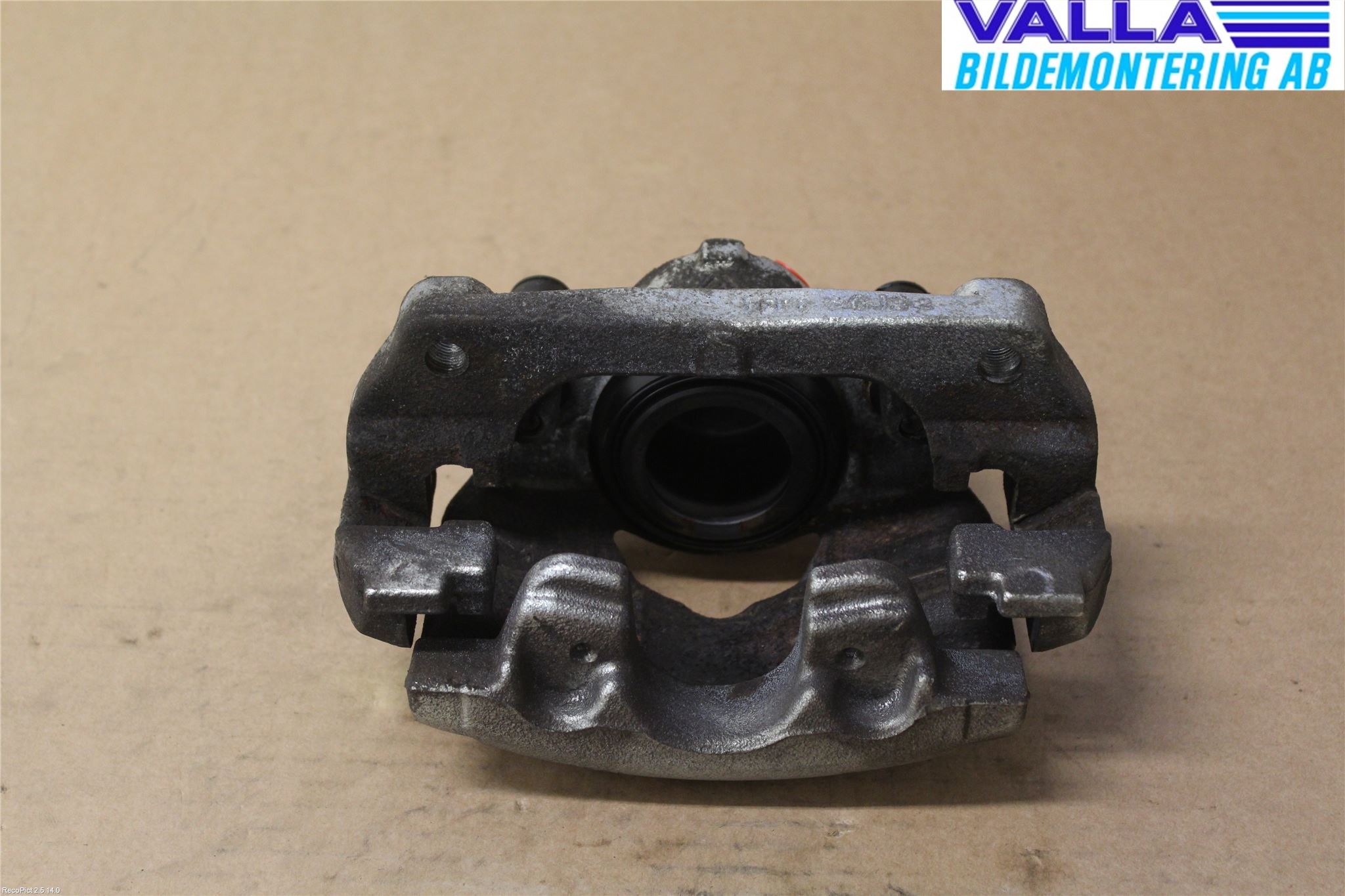 Renault CAPTUR 13-19 Bromsok Fram Höger
