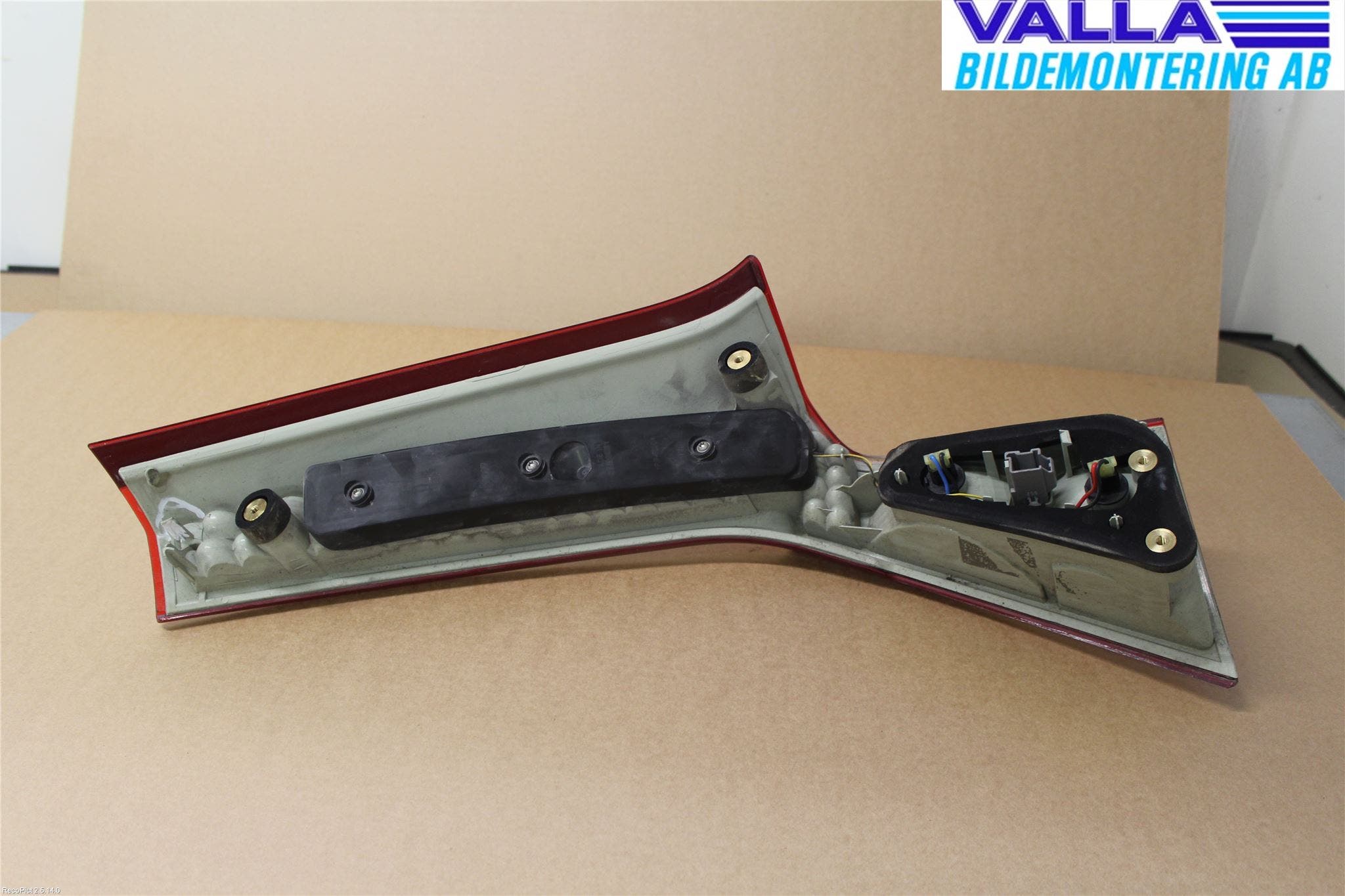 Volvo V70 08-13 Bakljus Lucka Vä