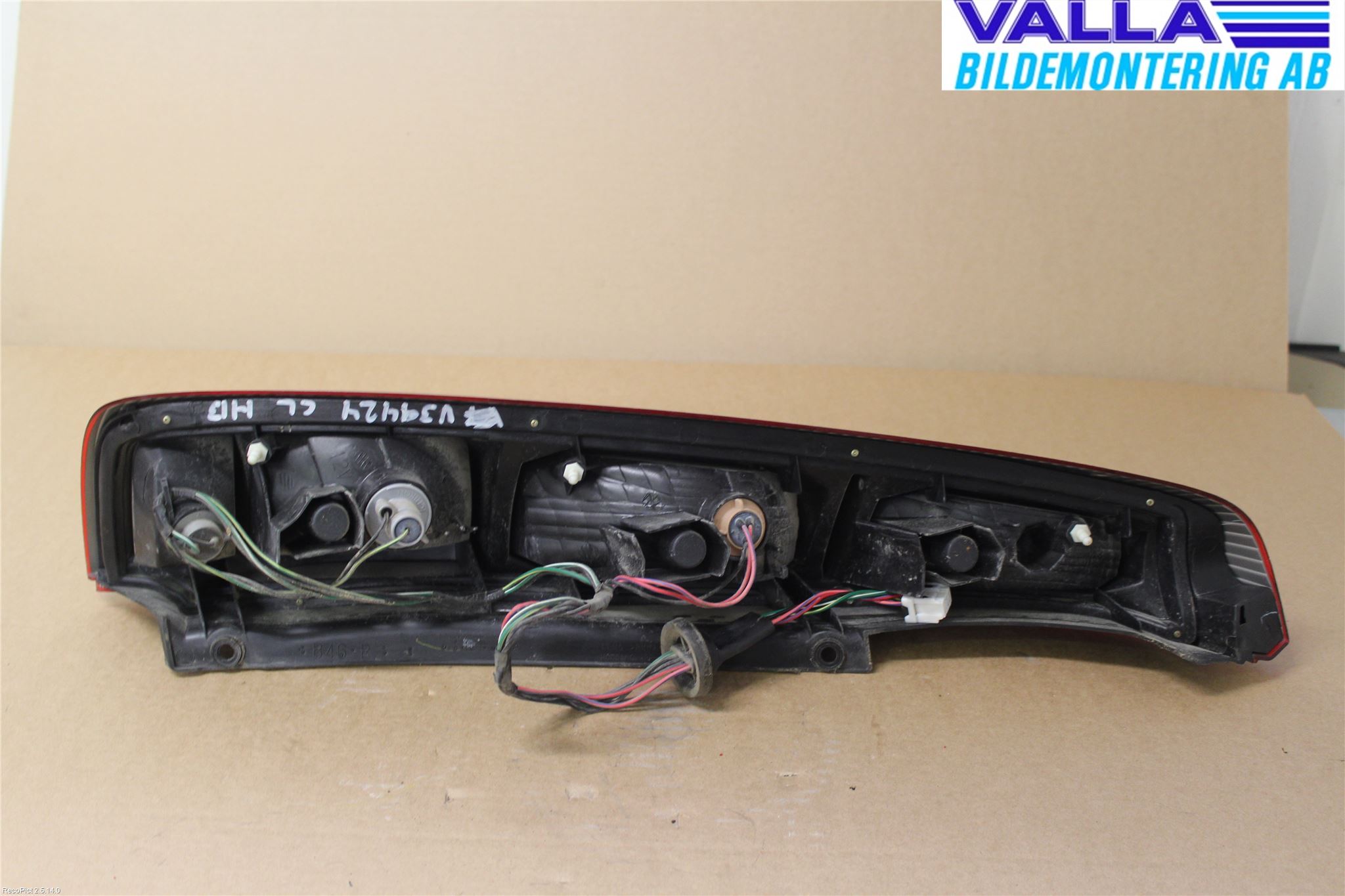 Nissan X-TRAIL     01-07 Bakljus Höger