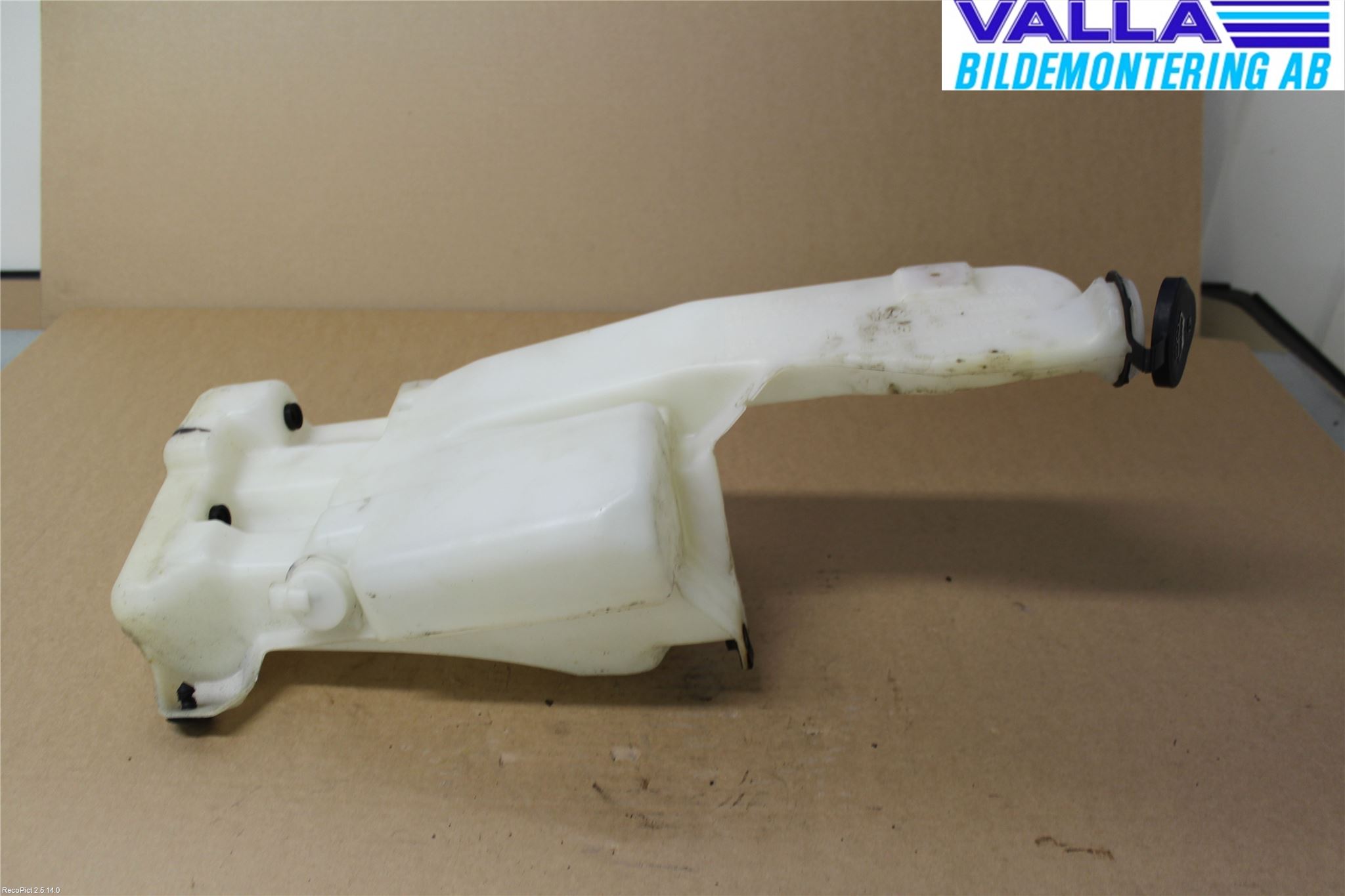 Chevrolet TAHOE Spolartank Vindruta