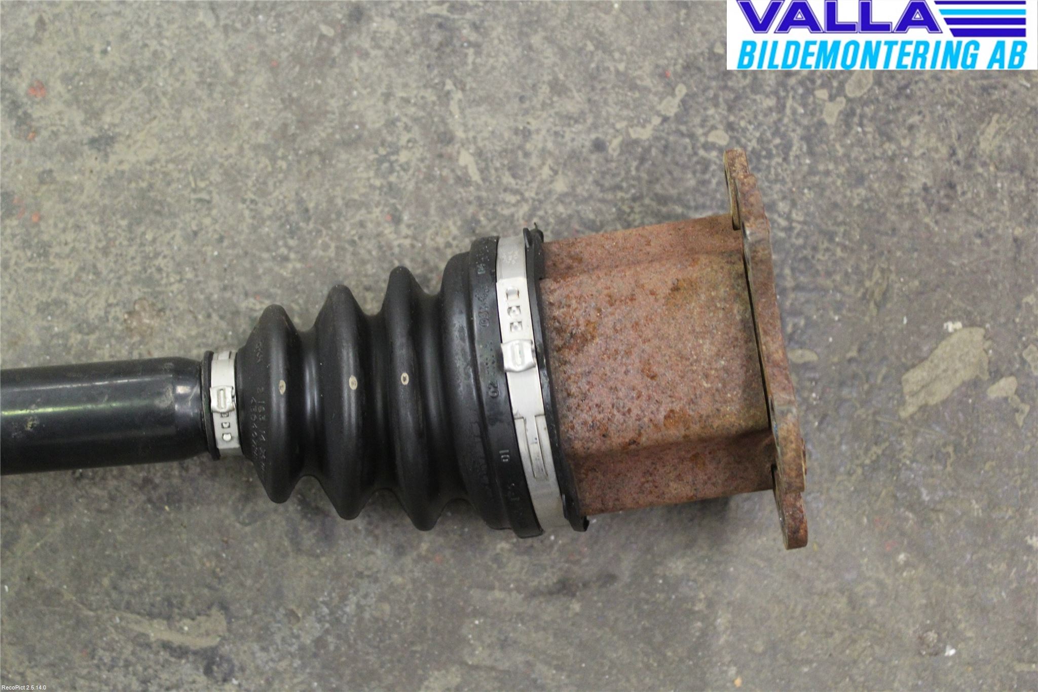 Audi A6/S6     05-11 Drivaxel Fram Höger