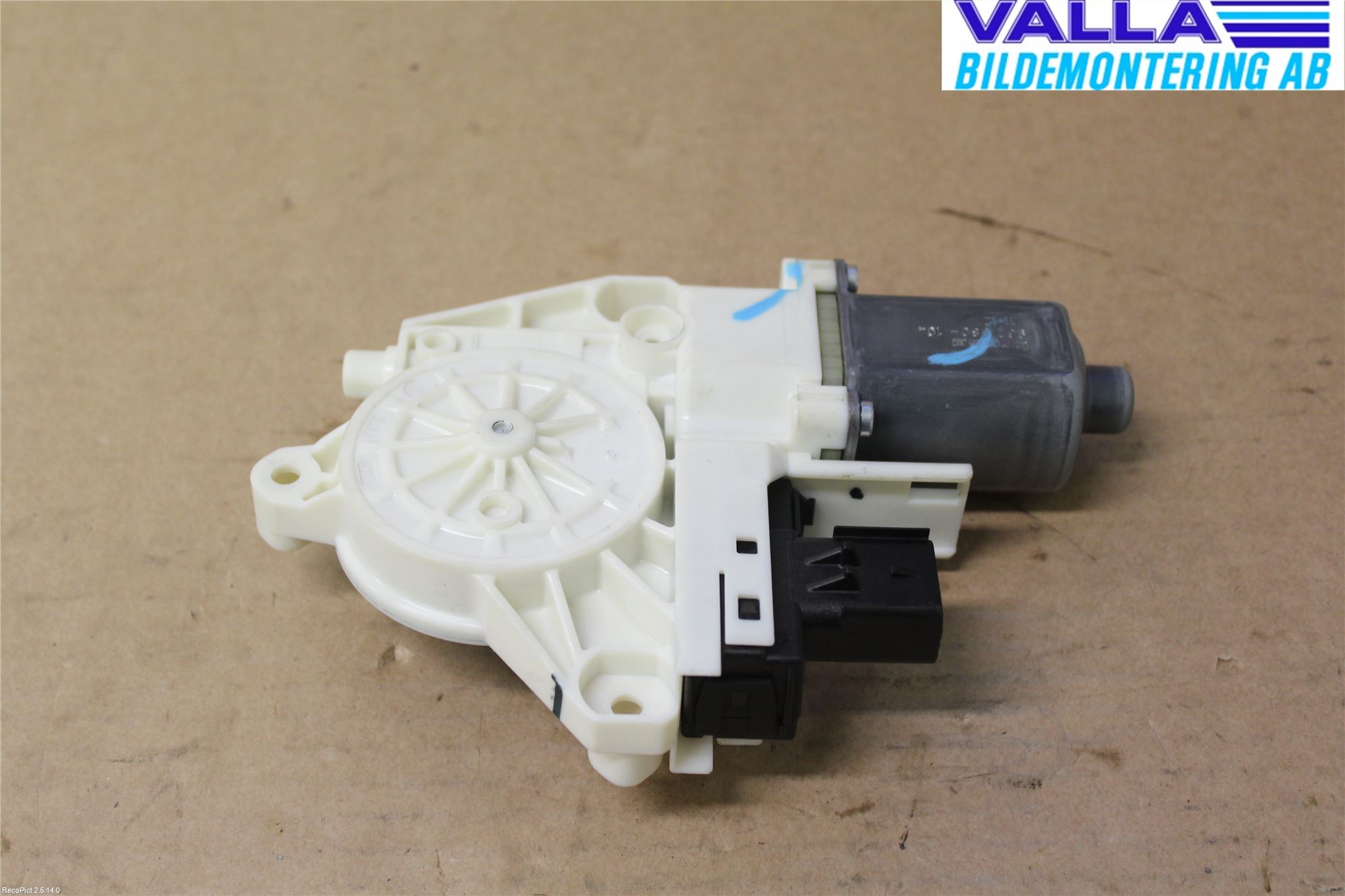 Fiat FREEMONT Fönsterhissmotor