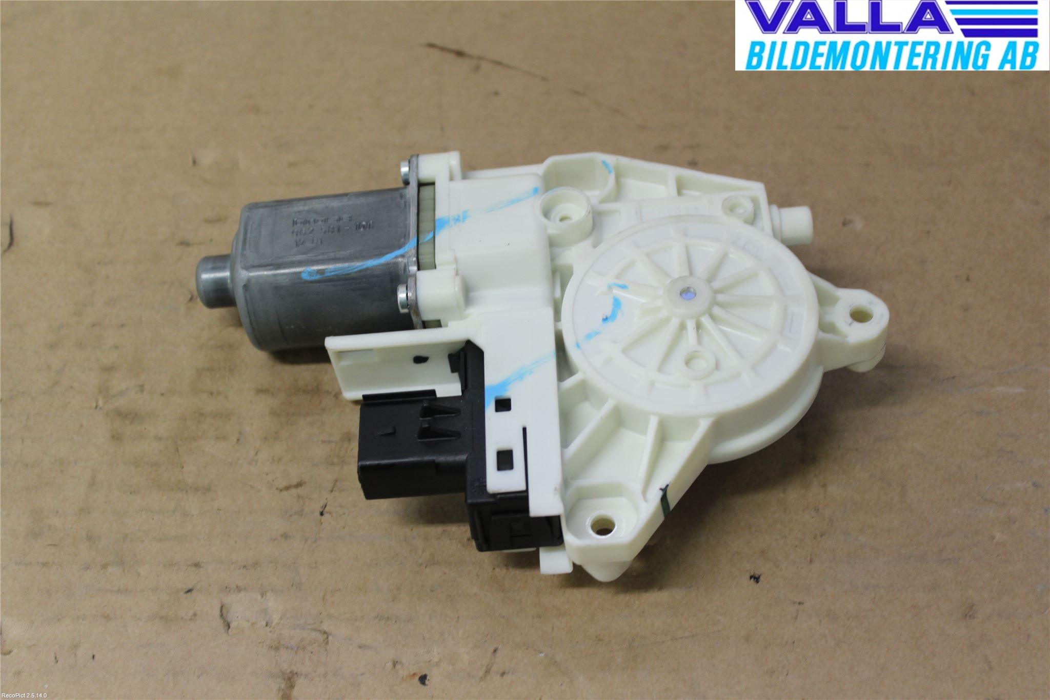 Fiat FREEMONT Fönsterhissmotor