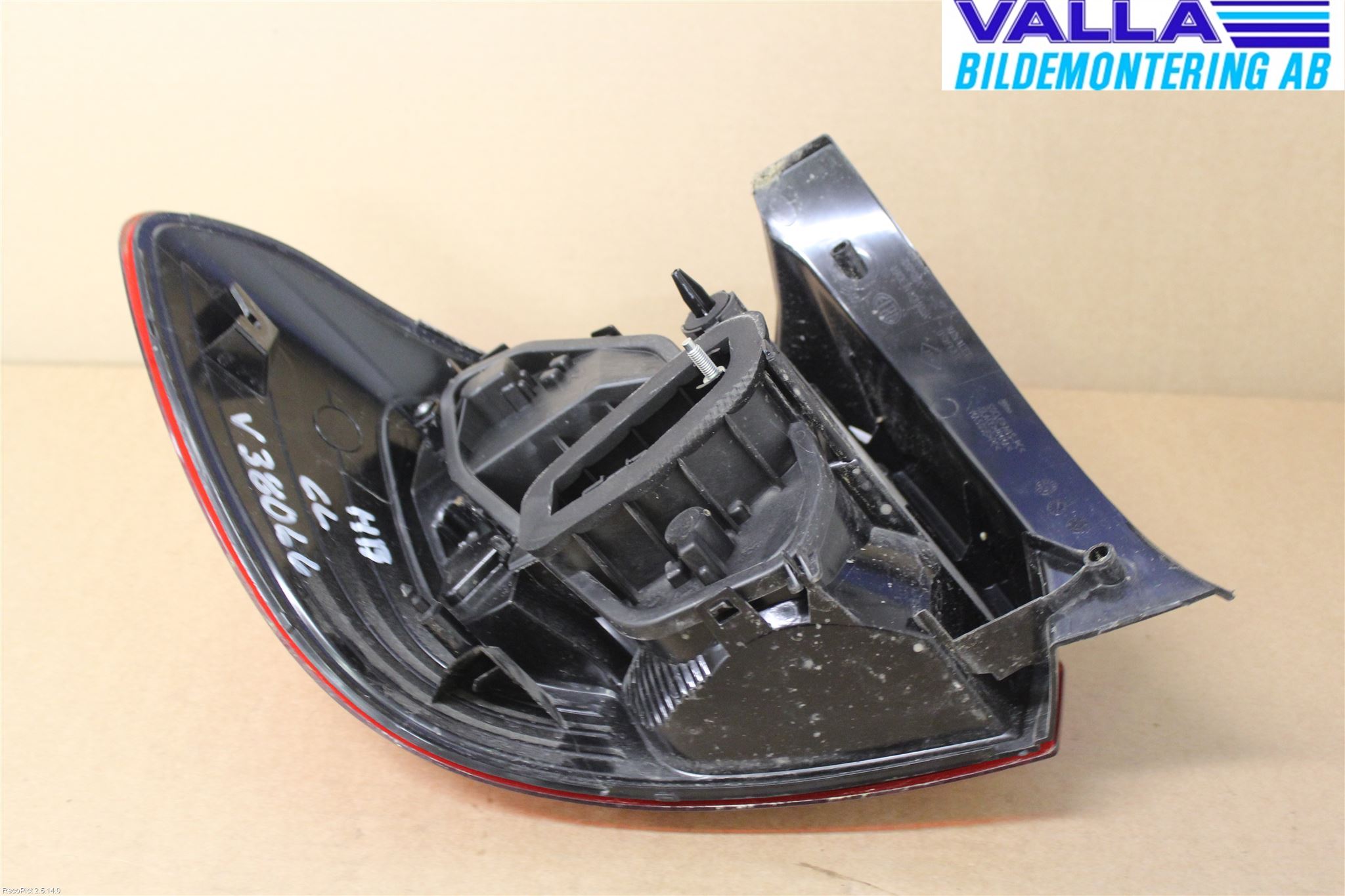 Dacia SANDERO/STEPWAY 13-20 Bakljus Höger