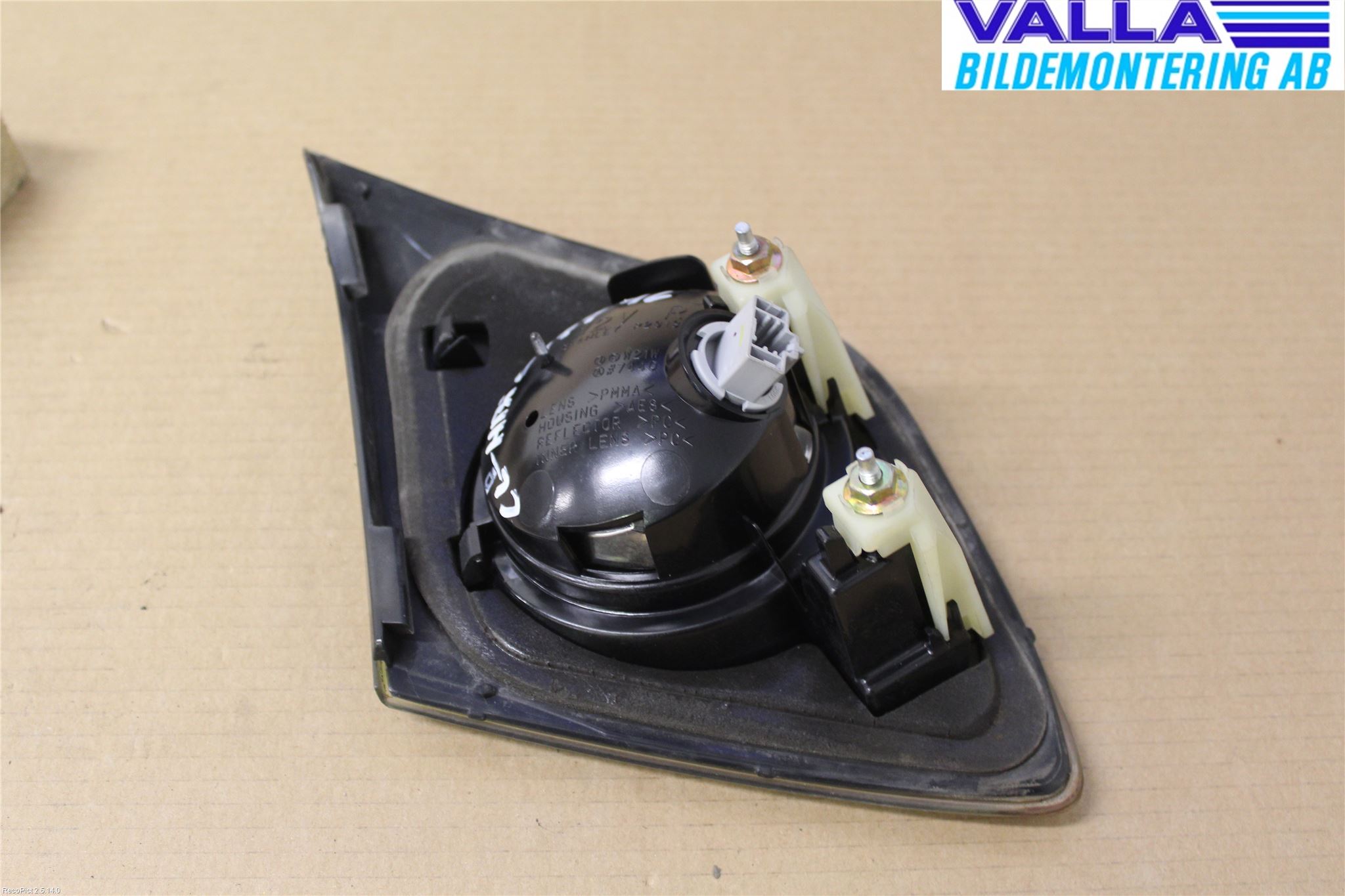 Mazda 3 I 03-06 Bakljus Lucka Hö