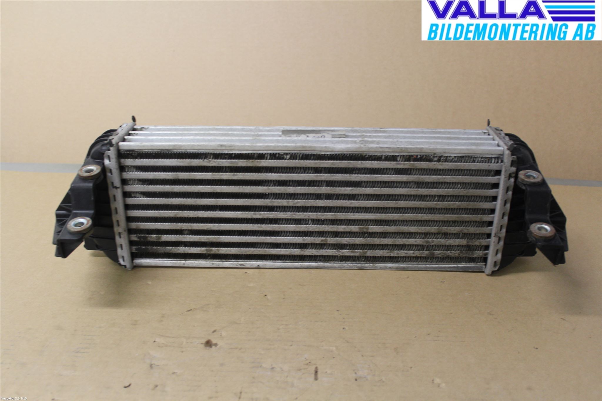 Ford TRANSIT CONNECT 03-08 Laddluft-Intercooler Kyl