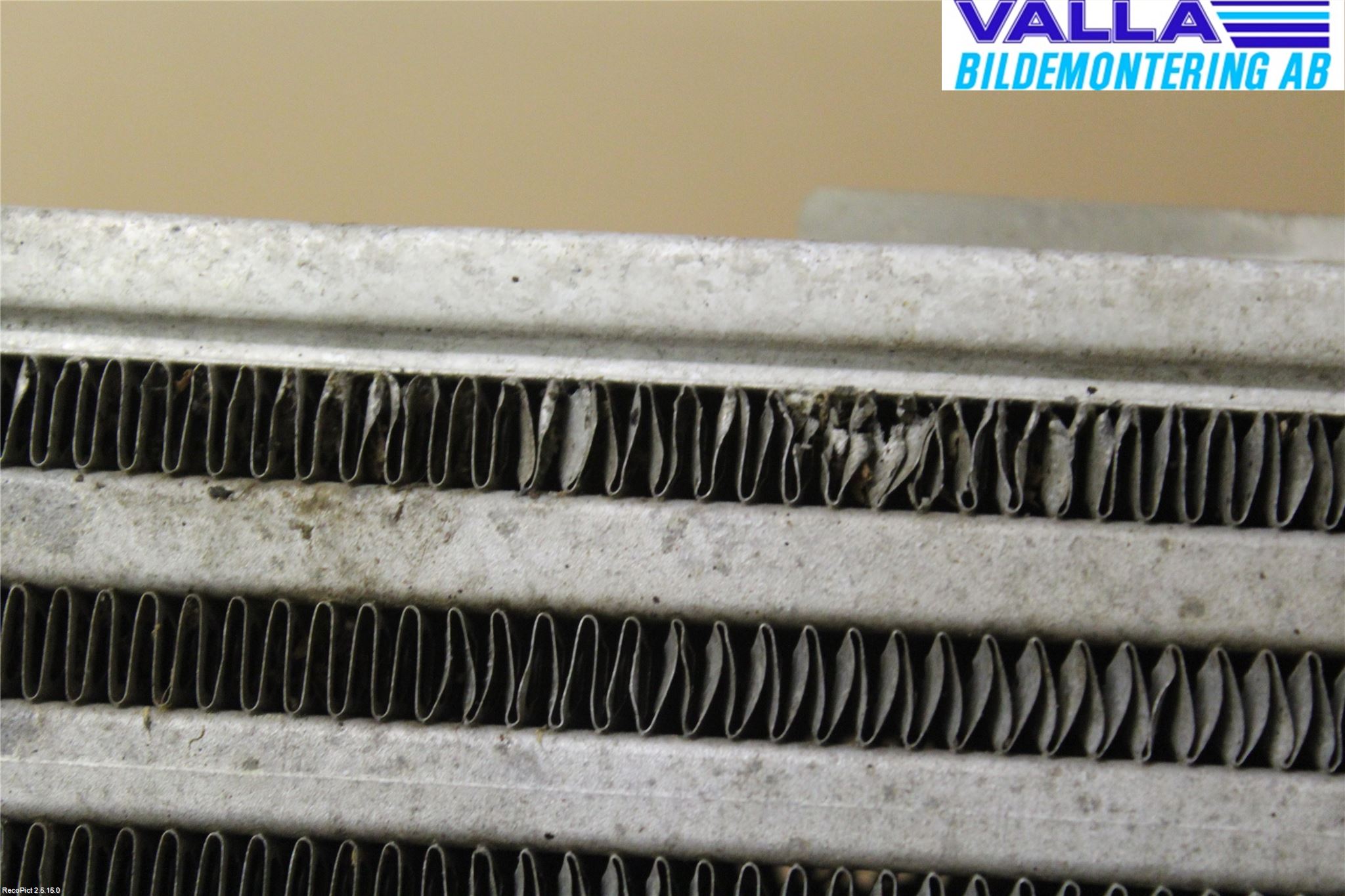 Ford TRANSIT CONNECT 03-08 Laddluft-Intercooler Kyl