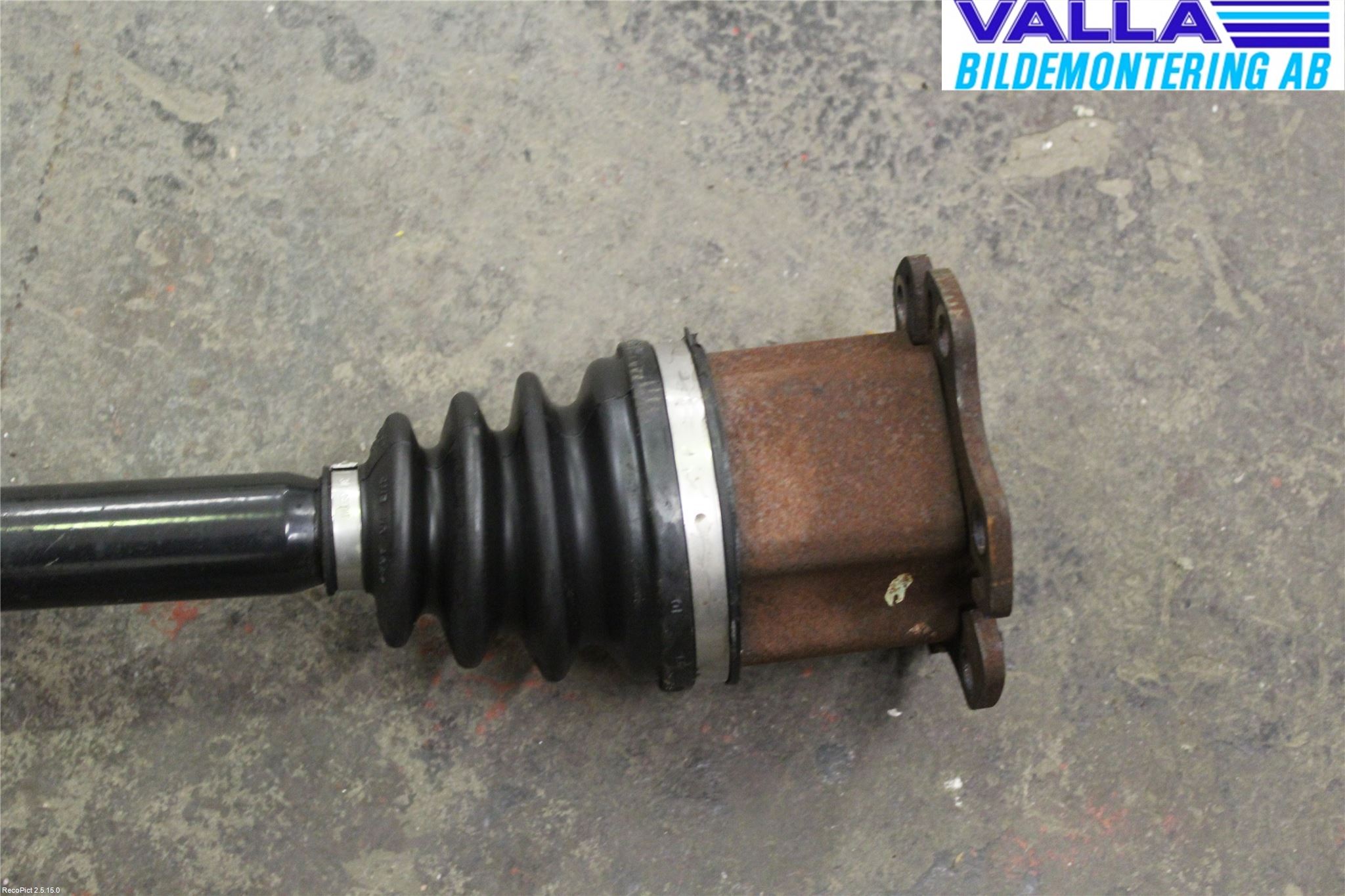 Audi A6/S6     05-11 Drivaxel Fram Höger