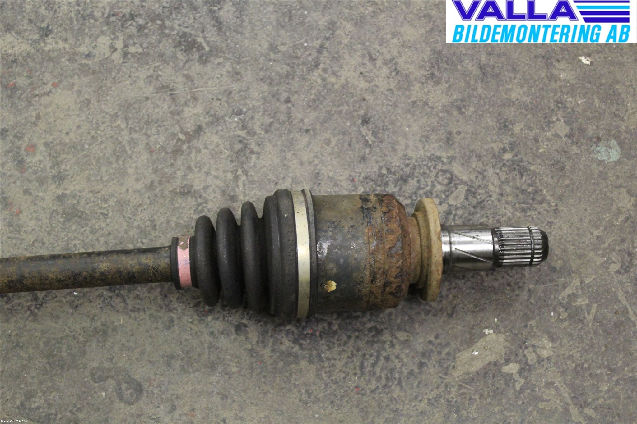 Subaru OUTBACK 10-15 Drivaxel Bak Vänster