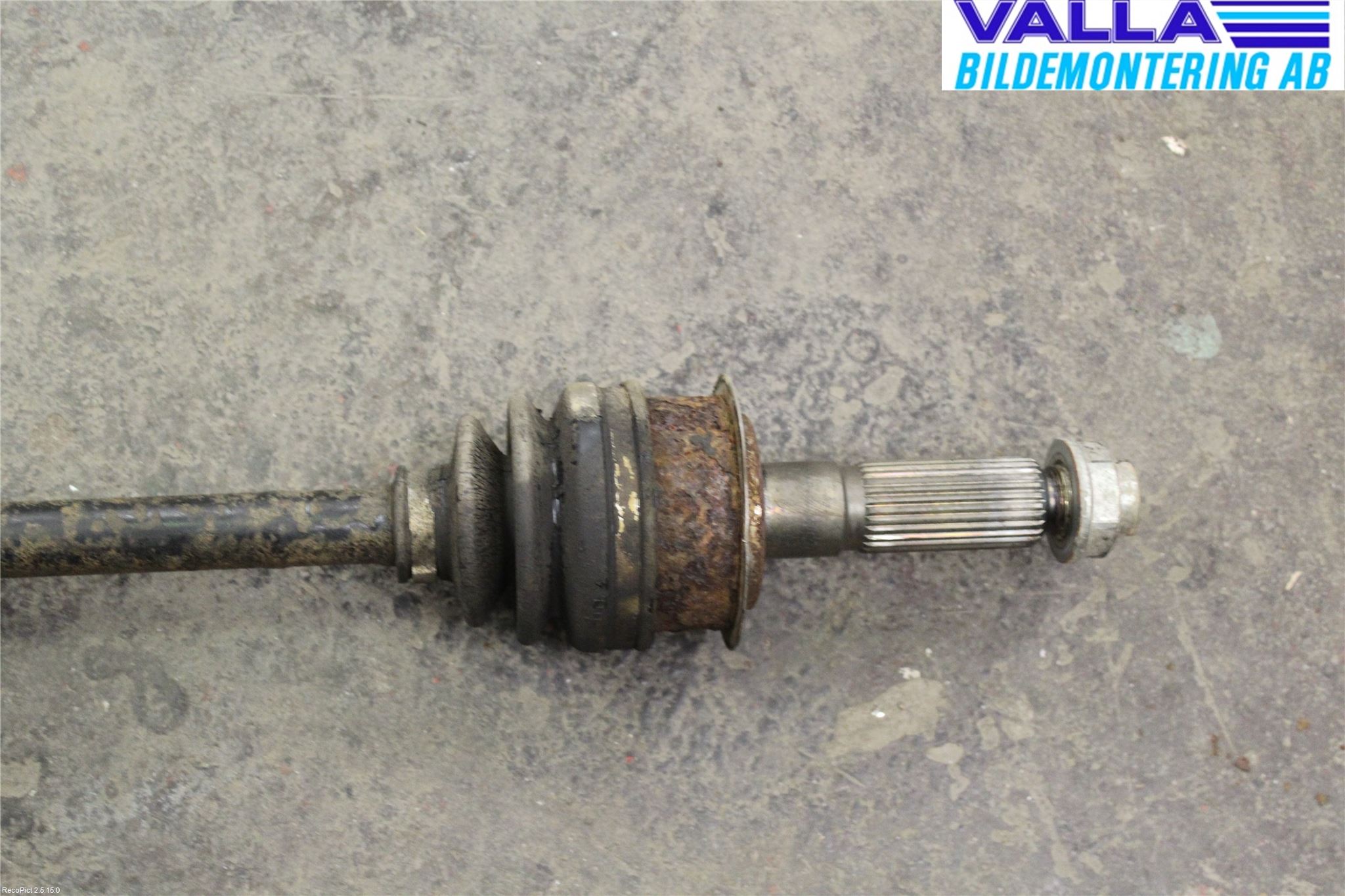 Subaru OUTBACK 10-15 Drivaxel Bak Höger