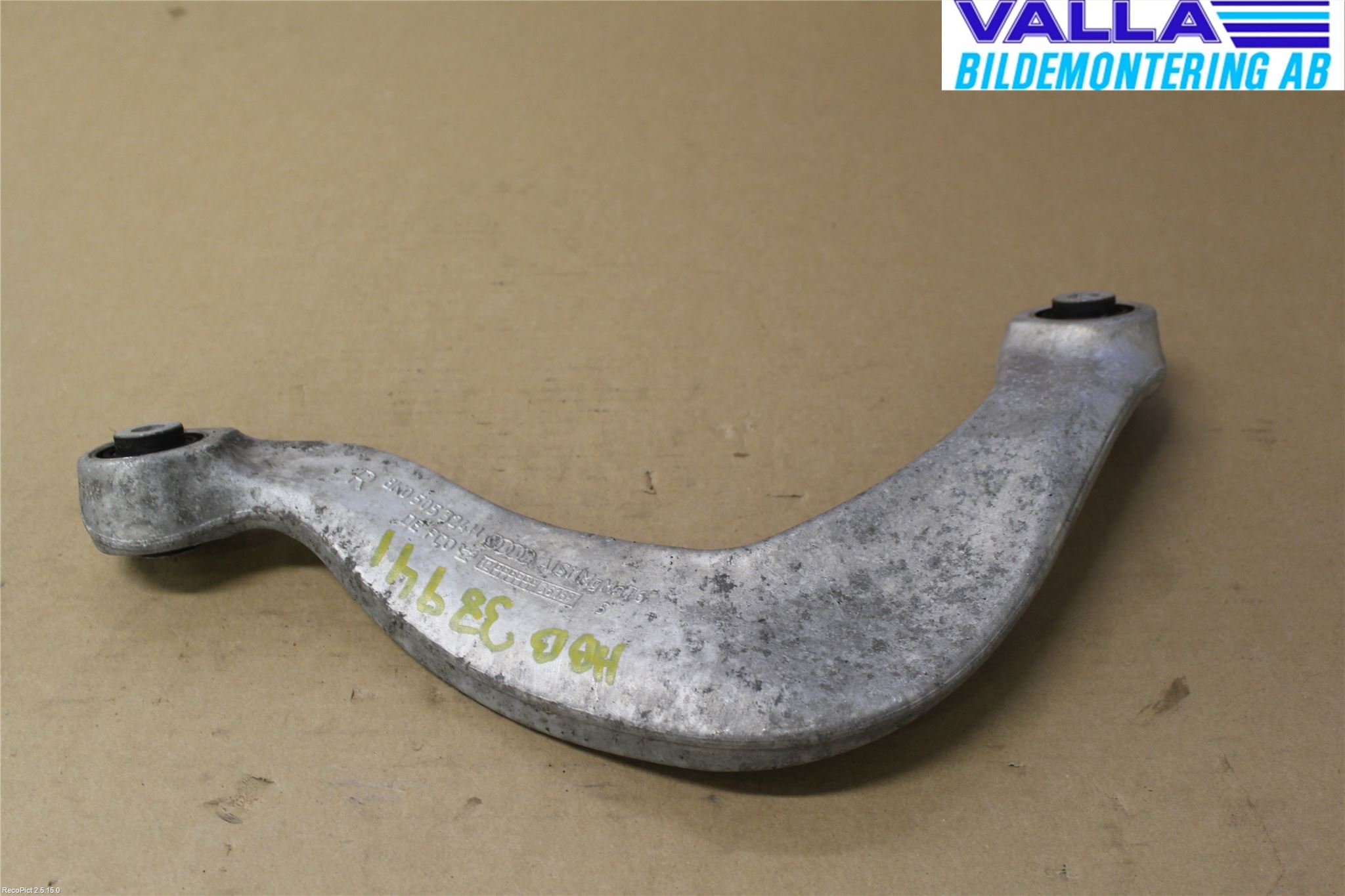 Audi A4 12-15 Bärarm Bak Övre Höger