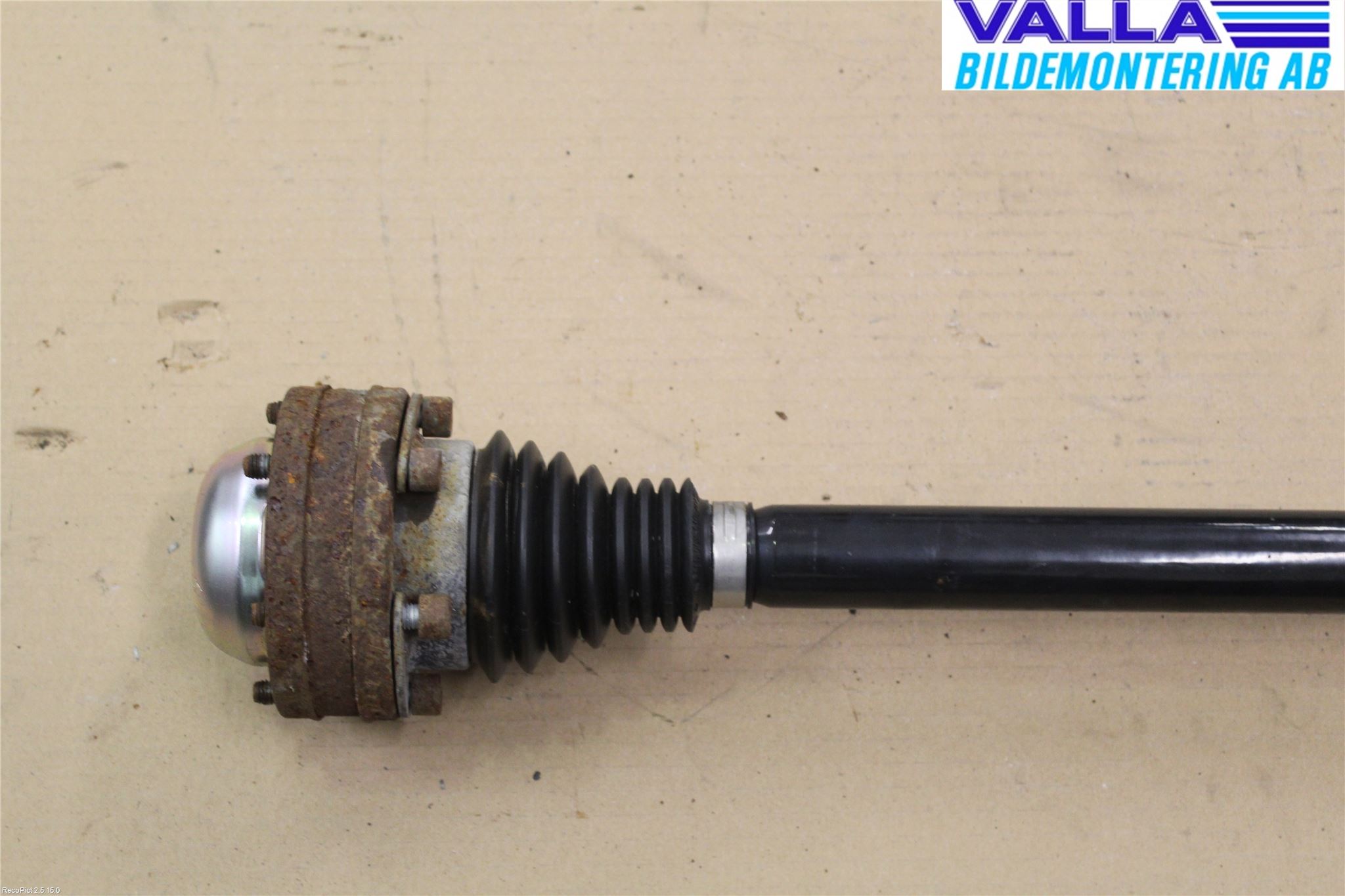 Audi A4/S4 08-11 Drivaxel Bak Vänster