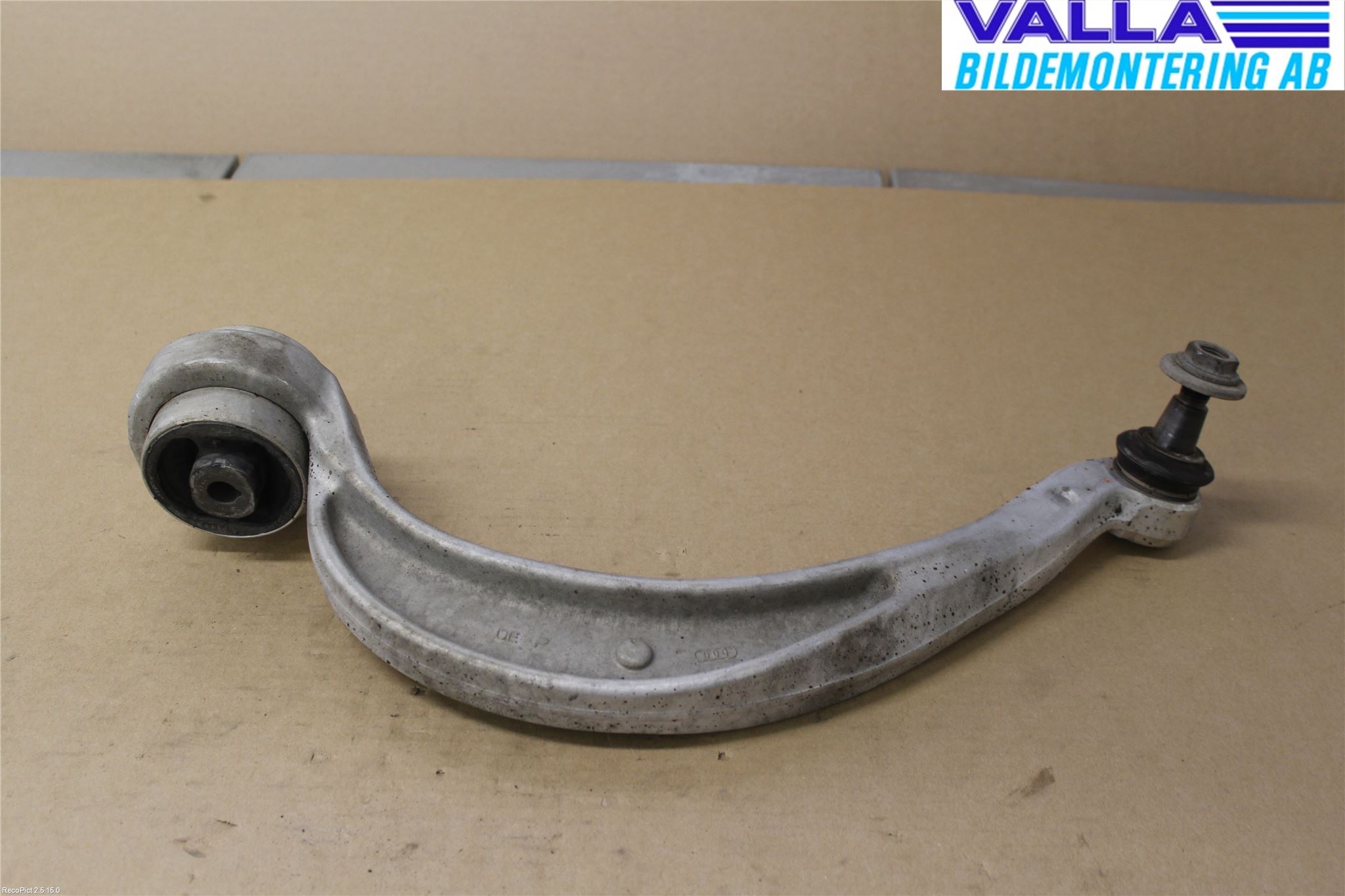 Audi A4/S4 08-11 Bärarm Fram Undre Hö