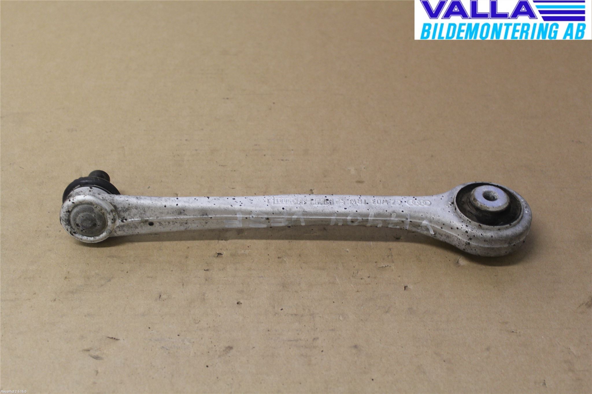 Audi A4/S4 08-11 Bärarm Fram Övre Vä