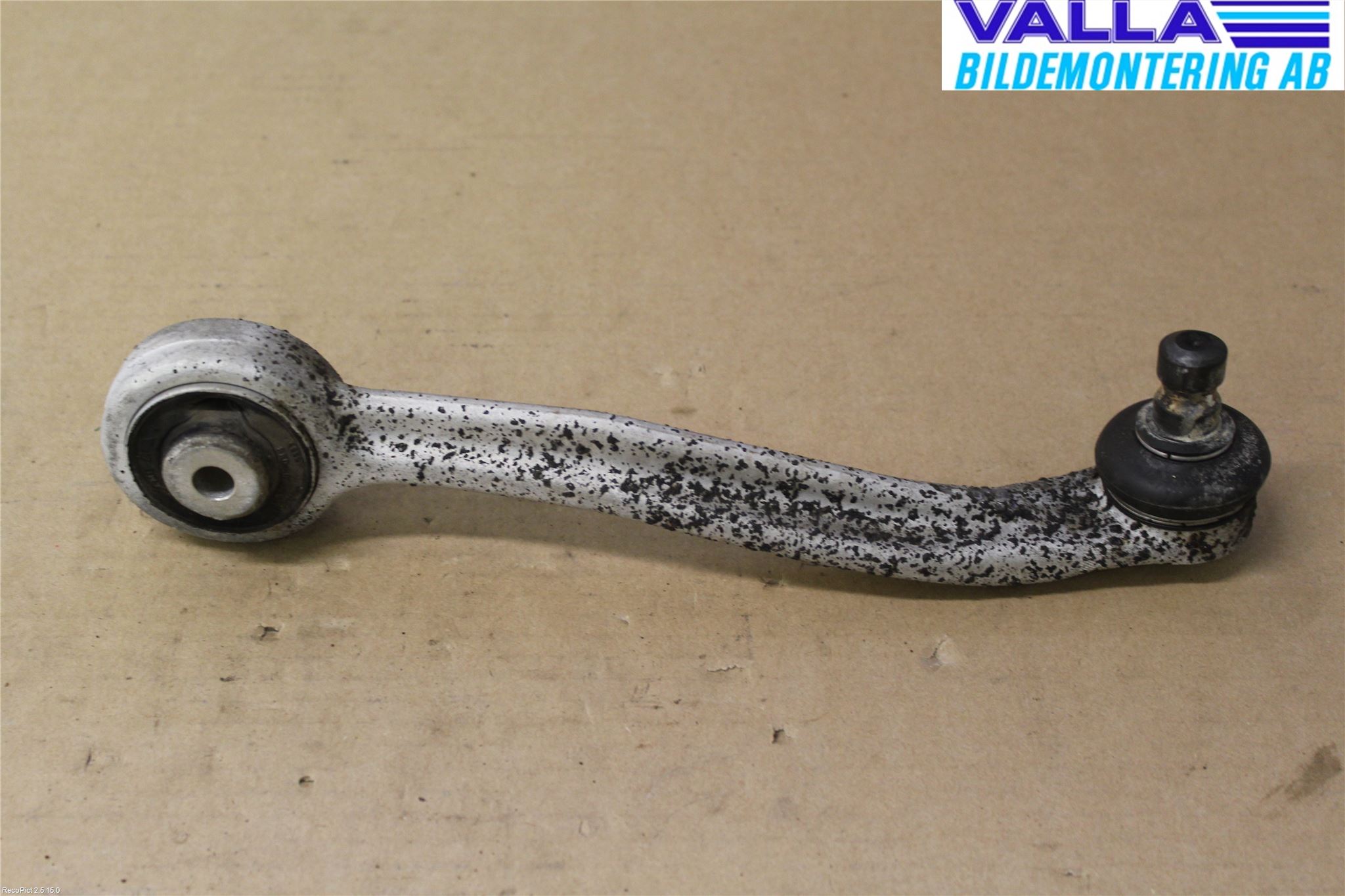 Audi A4/S4 08-11 Bärarm Fram Övre Vä