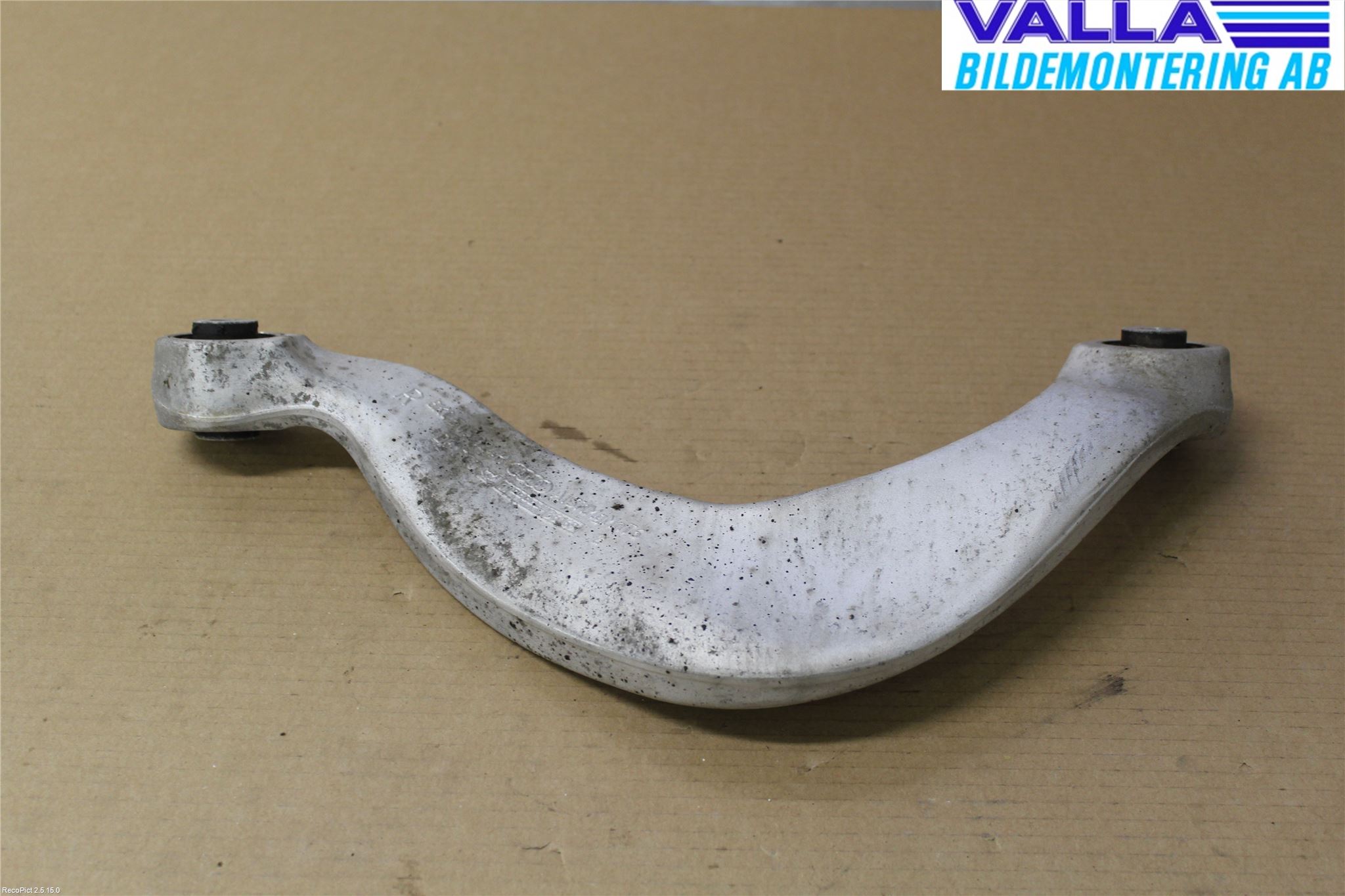 Audi A4/S4 08-11 Bärarm Bak Övre Höger