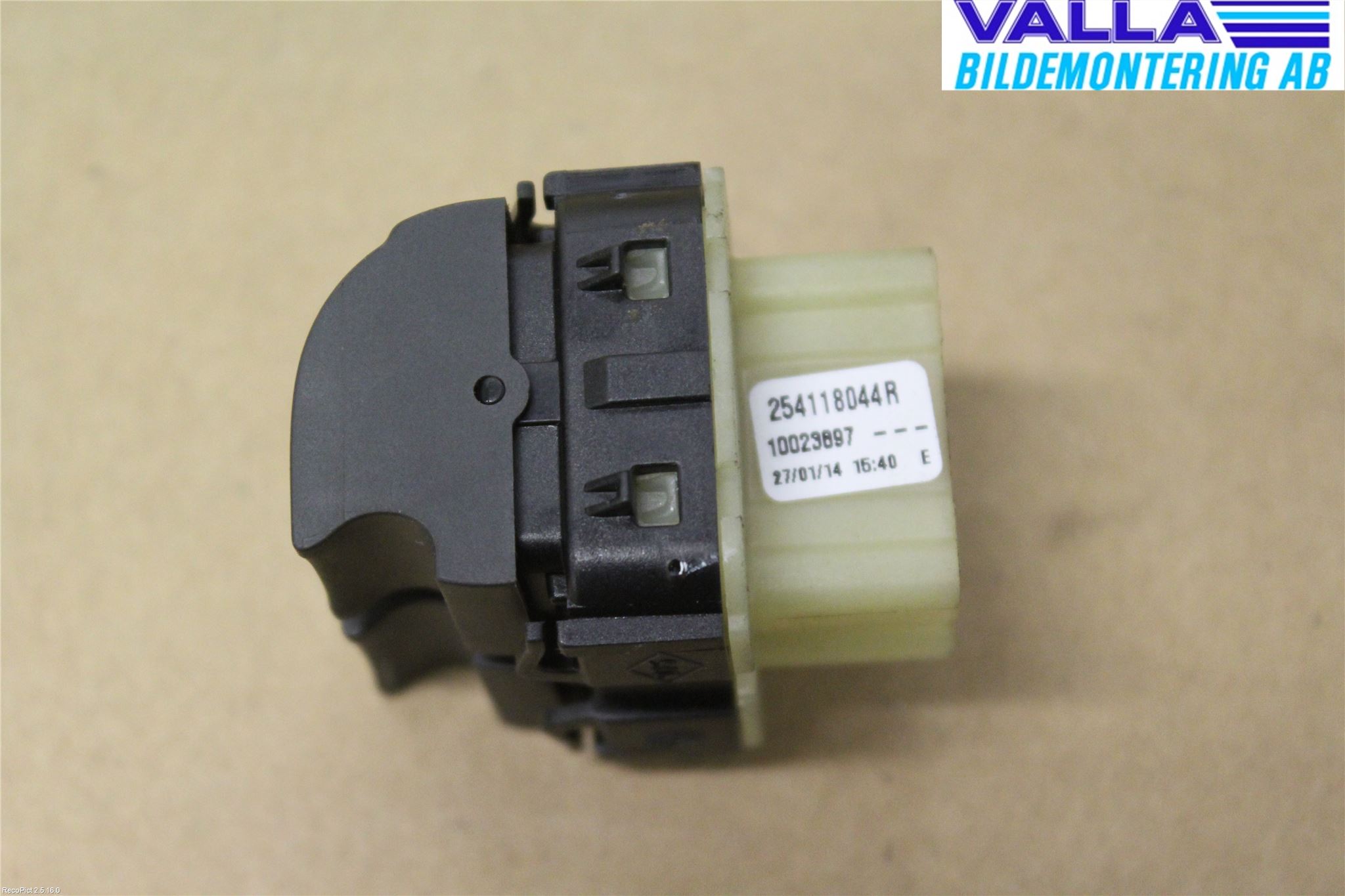 Renault CLIO IV 12-16 Strömställare Elhiss