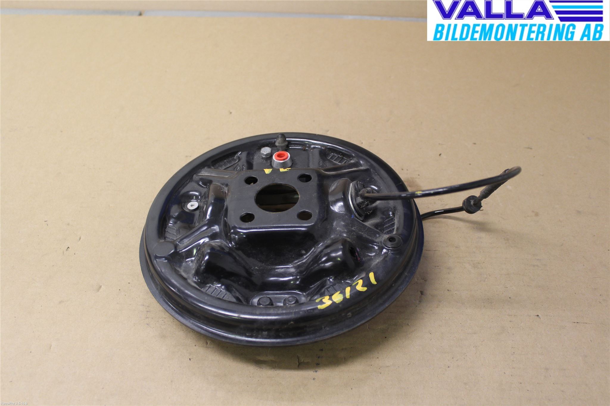 Renault CLIO IV 12-16 Bromssköld Bak