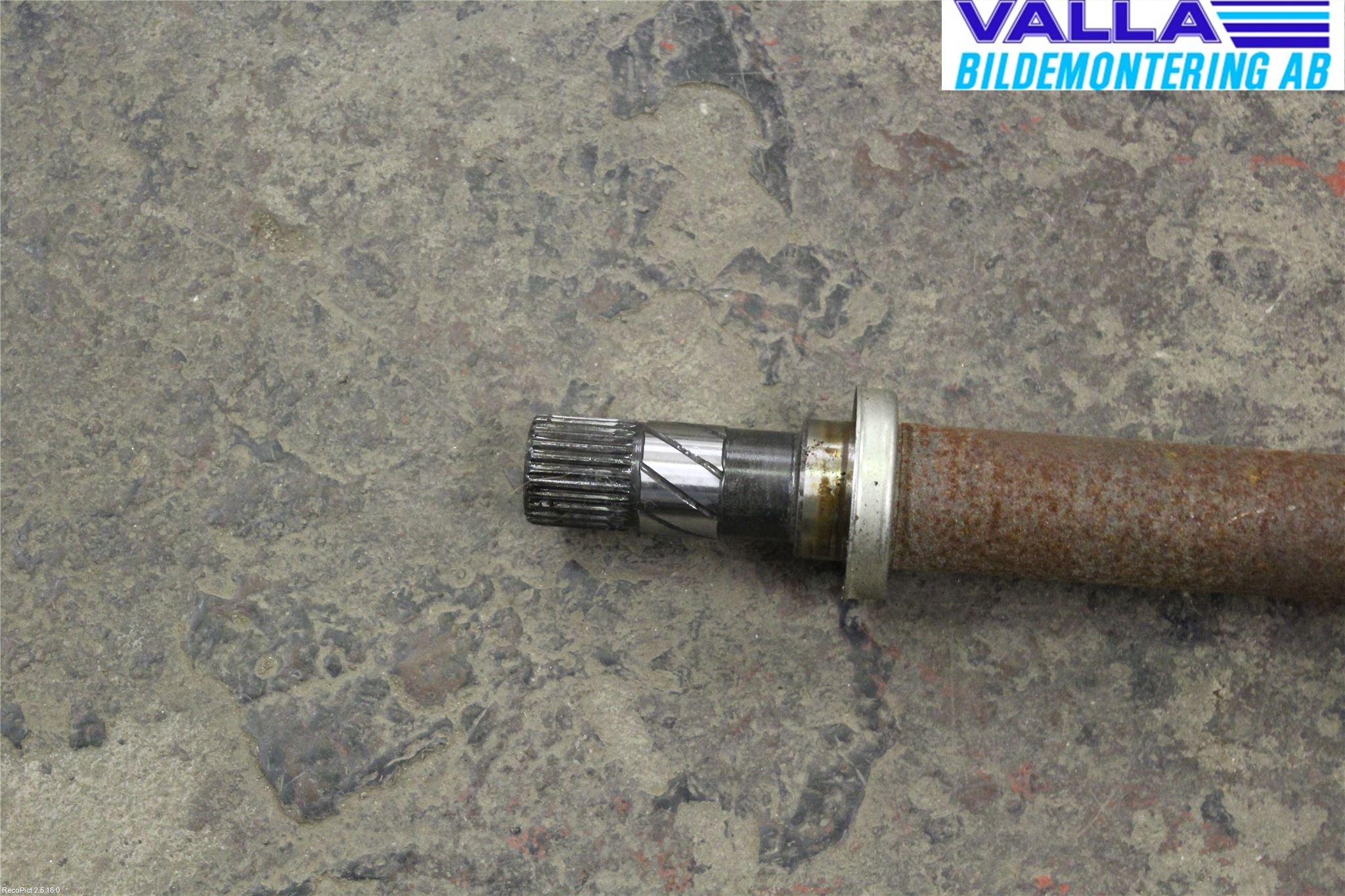 Renault CLIO IV 12-16 Drivaxel Fram Höger