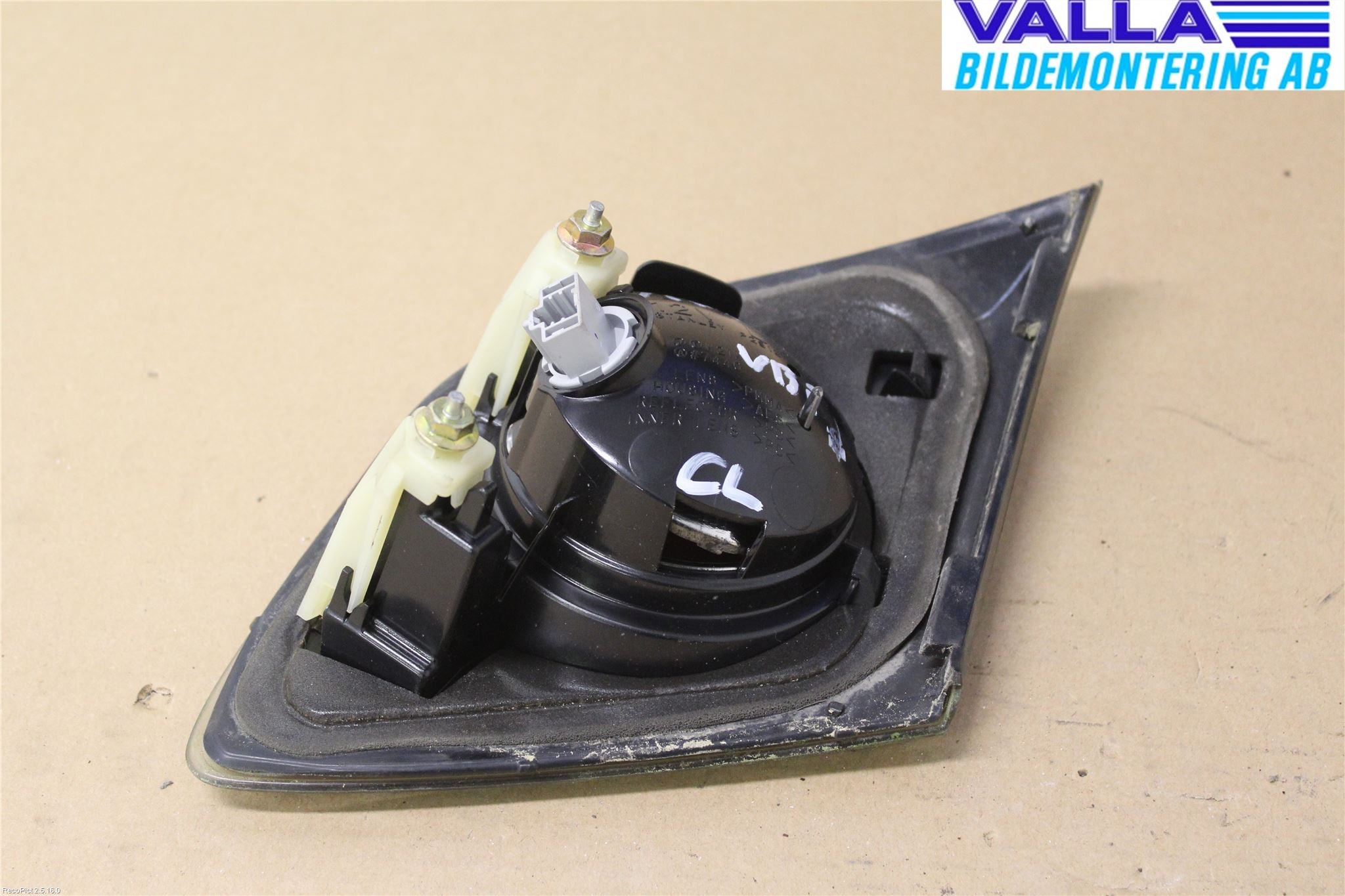 Mazda 3 I 03-06 Bakljus Lucka Vä