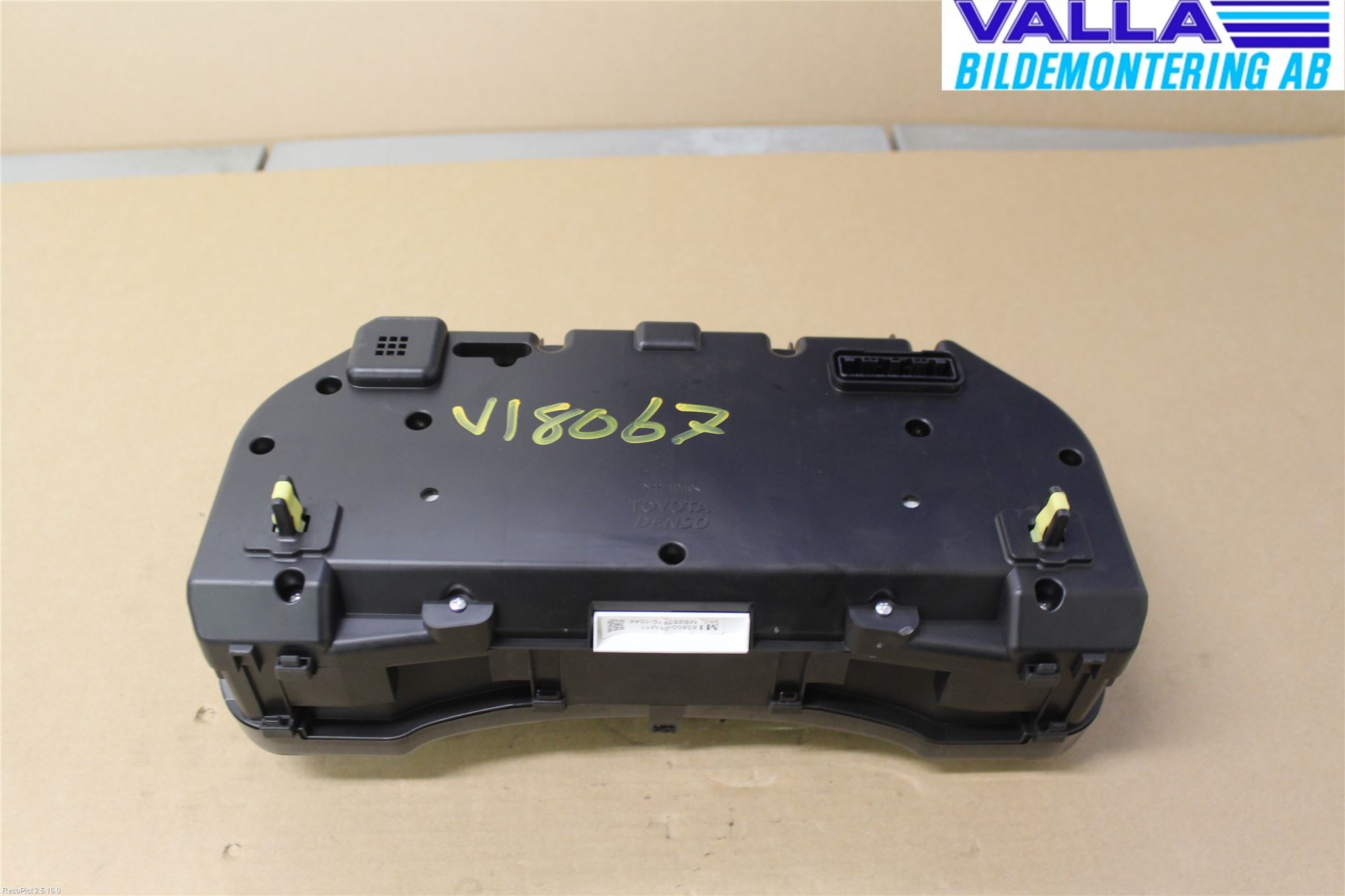 Toyota AVENSIS 09-15 Instrument Komb