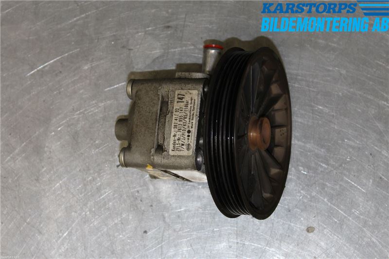 Volvo XC70 05-07 Styrservopump