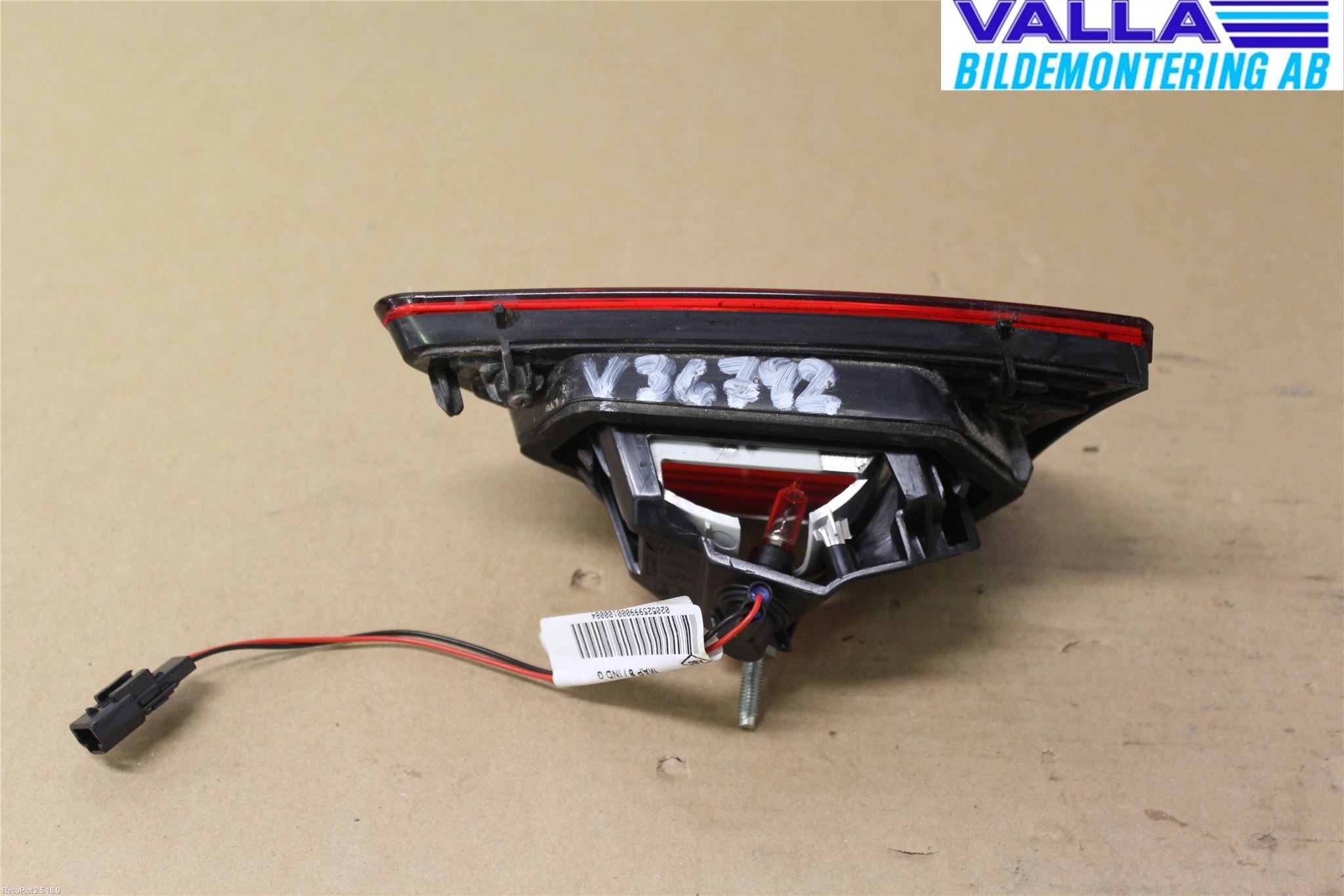 Renault CLIO IV 12-16 Bakljus Lucka Vä